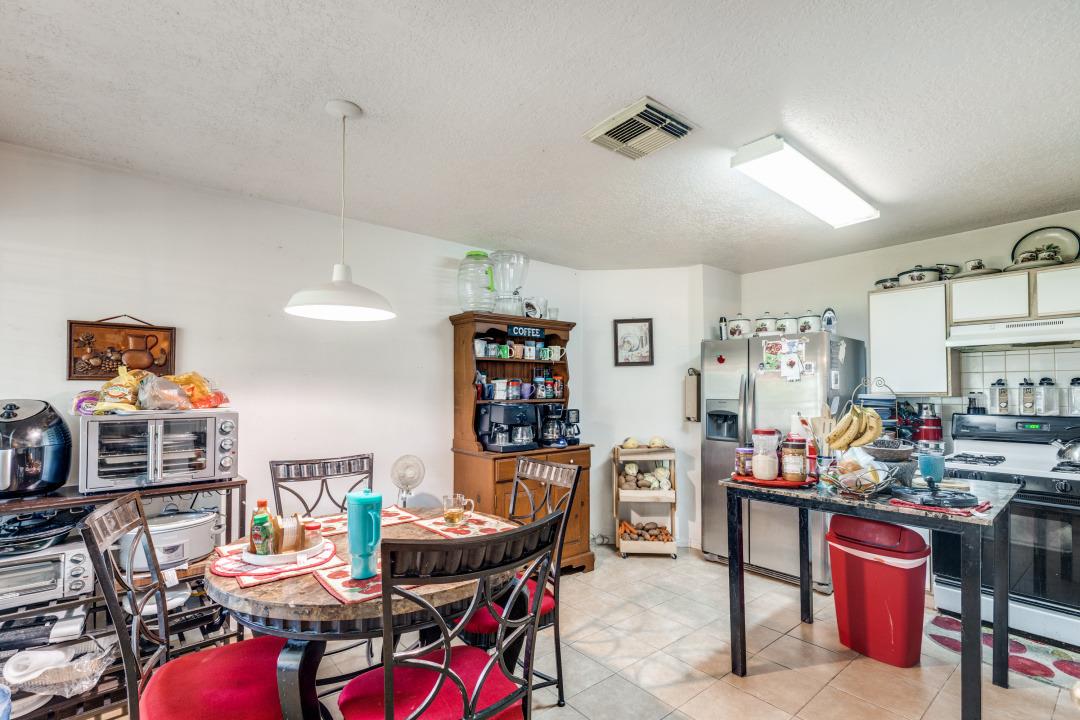 10007 Raymondville Rd, Houston, TX 77093