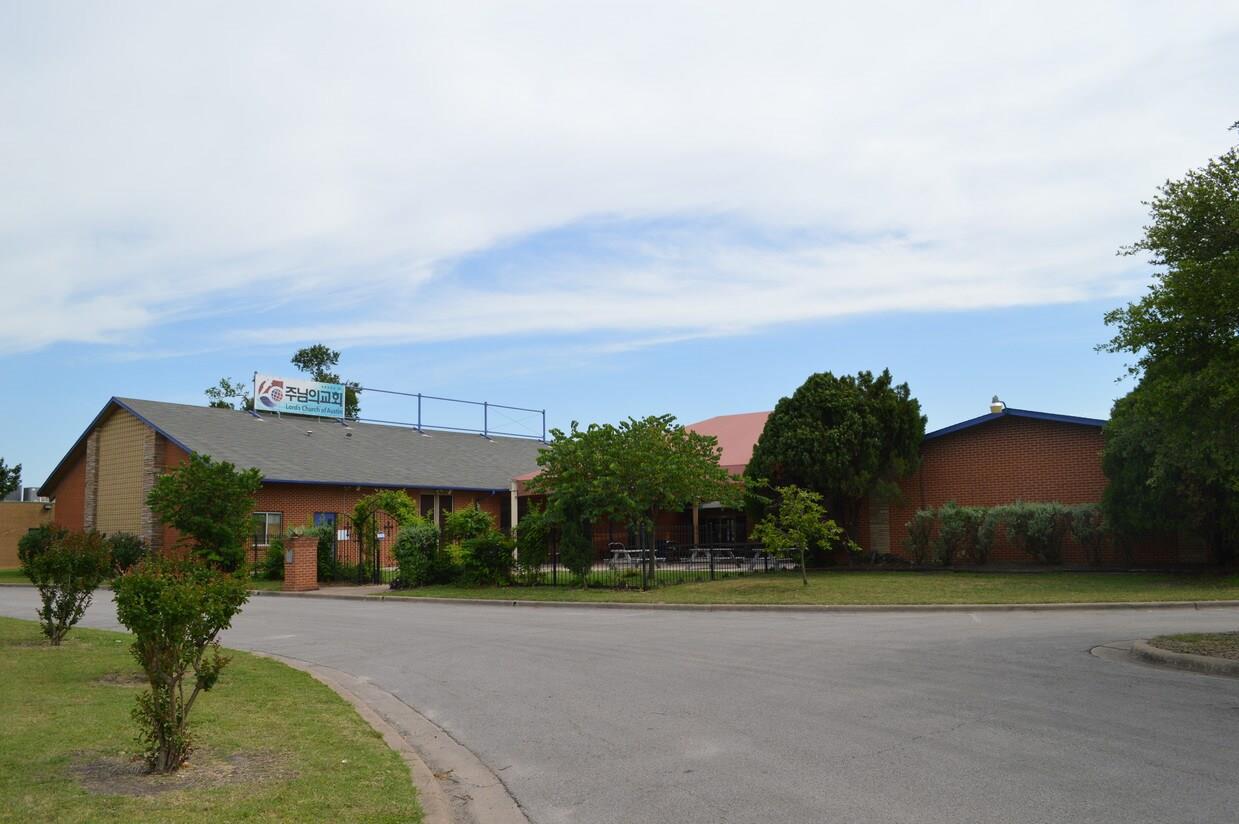 301 W.Anderson Ln, Austin, TX 78752