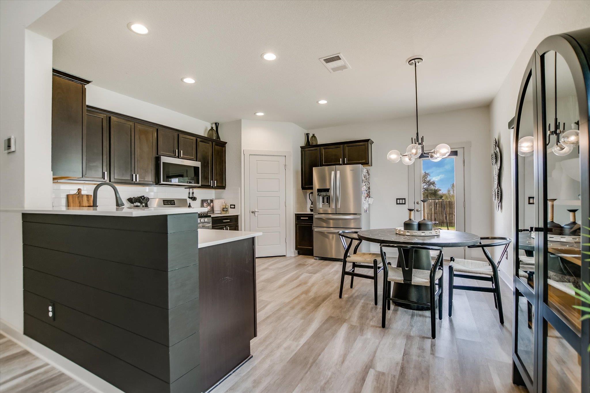 117 Deserti Rd, Leander, TX 78641