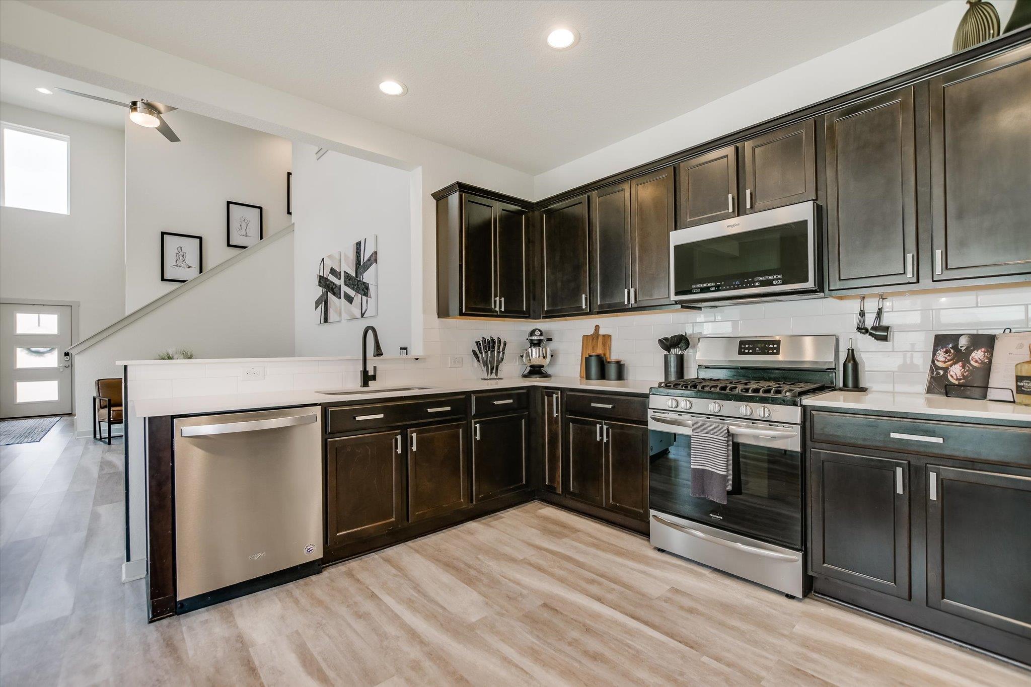 117 Deserti Rd, Leander, TX 78641