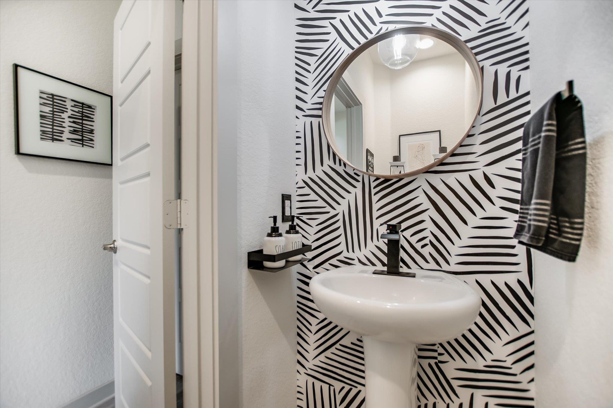 117 Deserti Rd, Leander, TX 78641