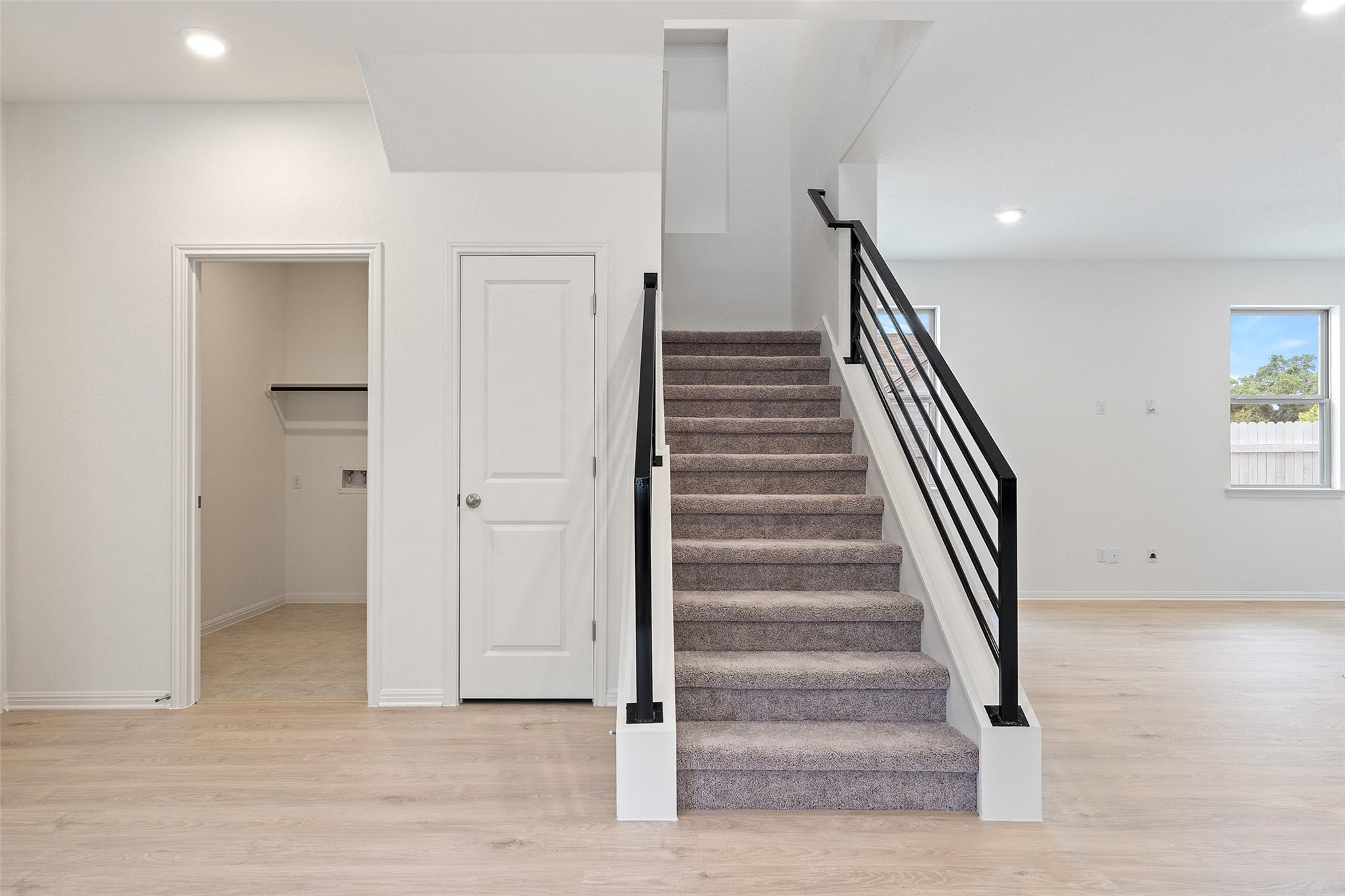 348 Glocken Ln, Kyle, TX 78640