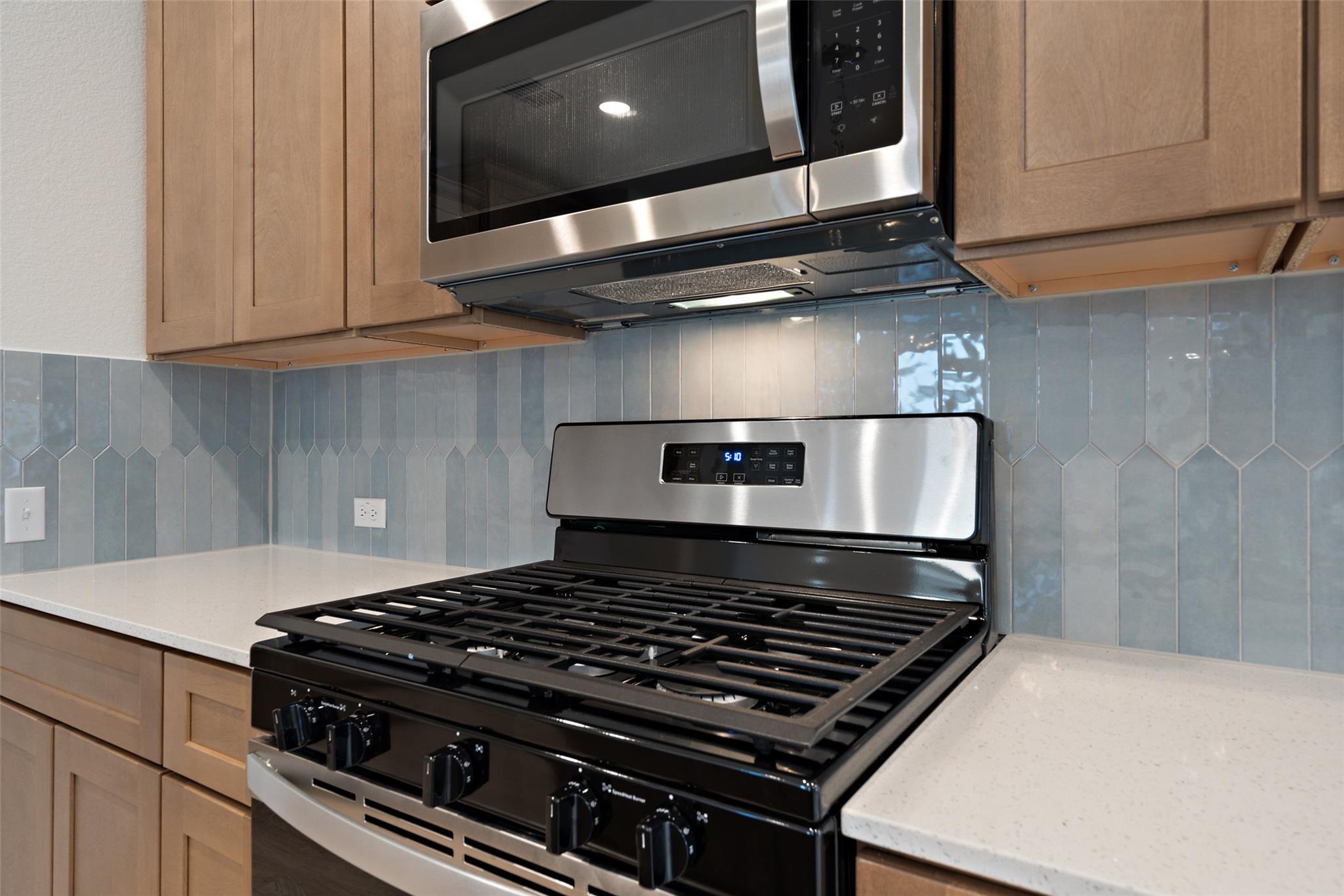 348 Glocken Ln, Kyle, TX 78640