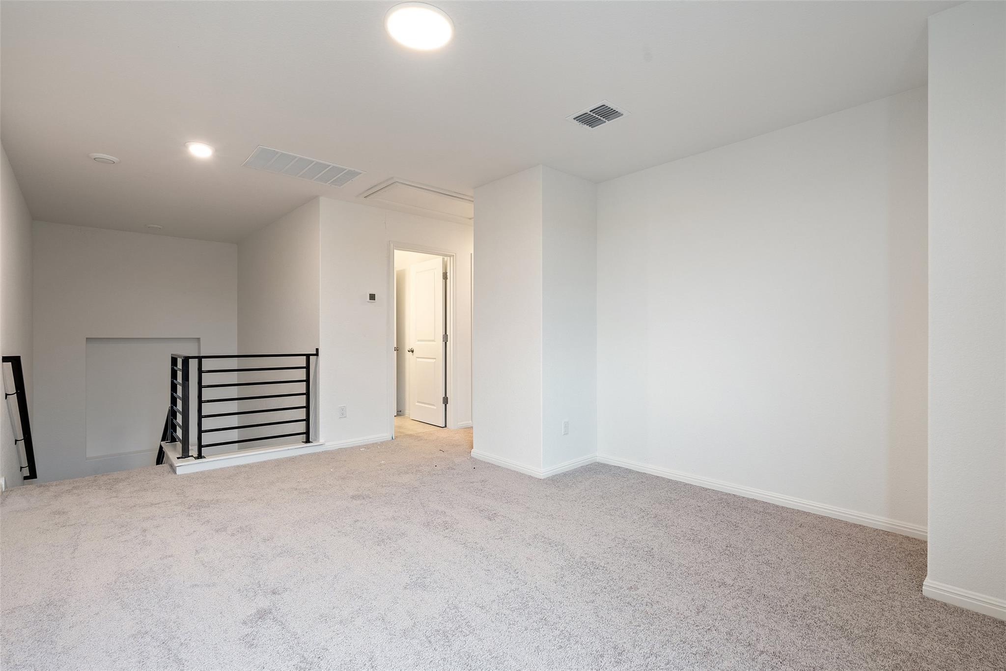 348 Glocken Ln, Kyle, TX 78640