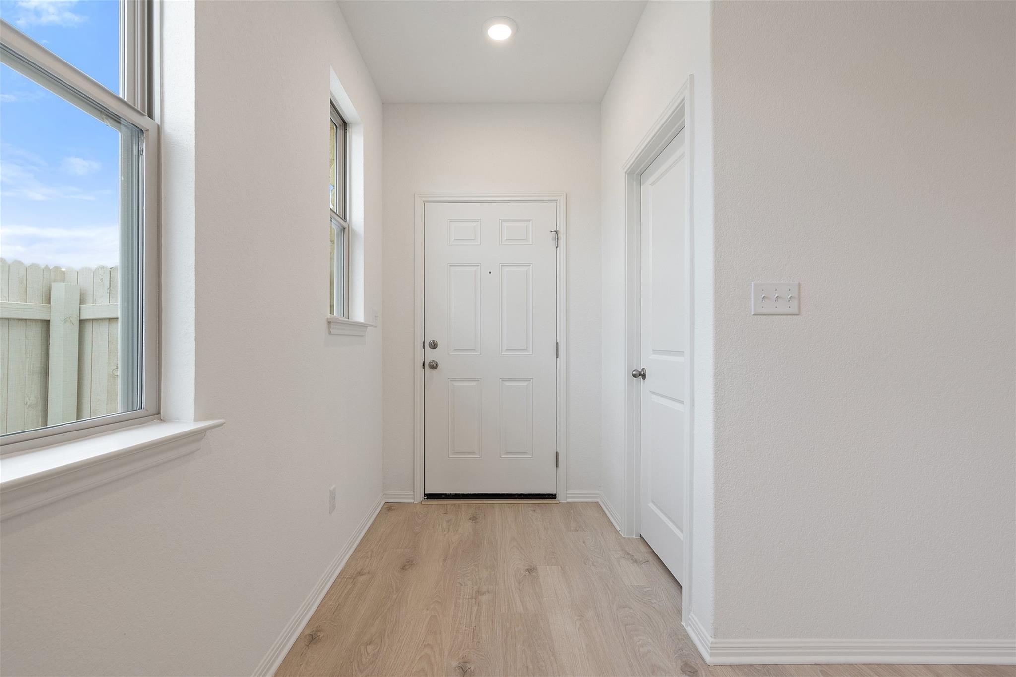 348 Glocken Ln, Kyle, TX 78640