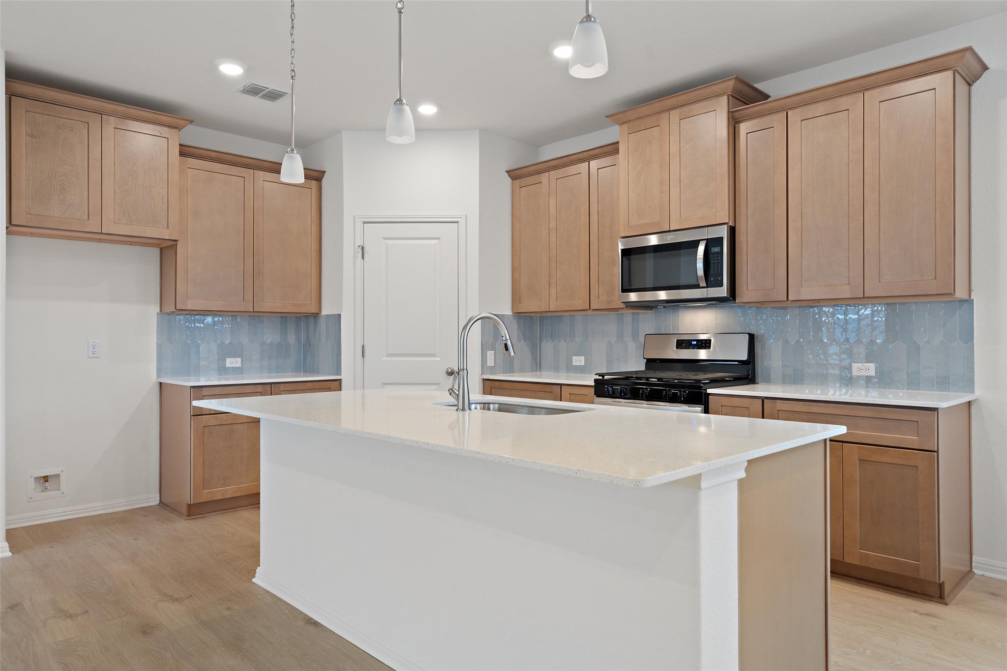 348 Glocken Ln, Kyle, TX 78640