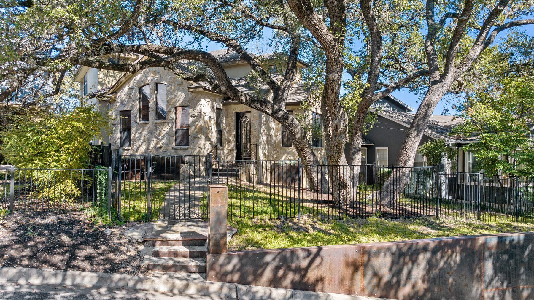 1018 Harwood Pl, Austin, TX 78704