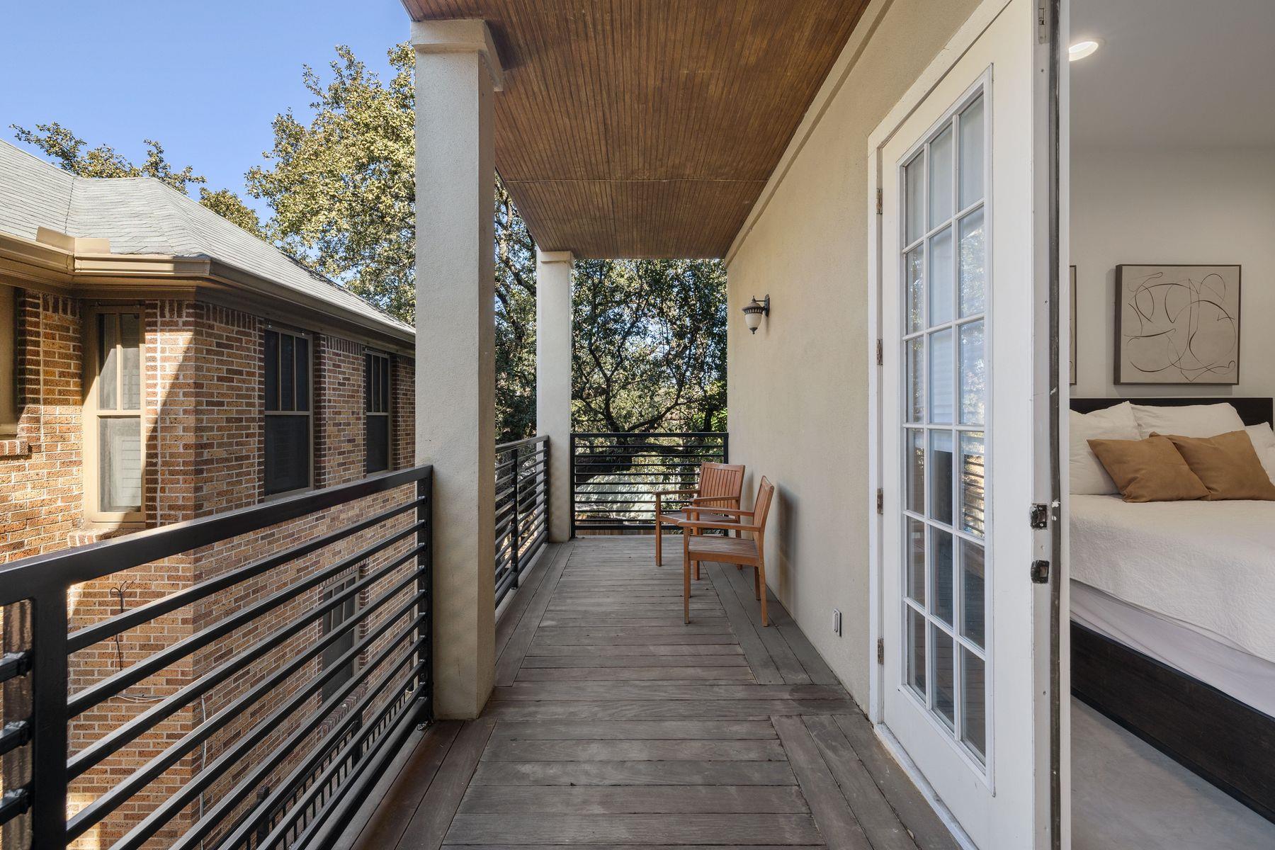 1018 Harwood Pl, Austin, TX 78704