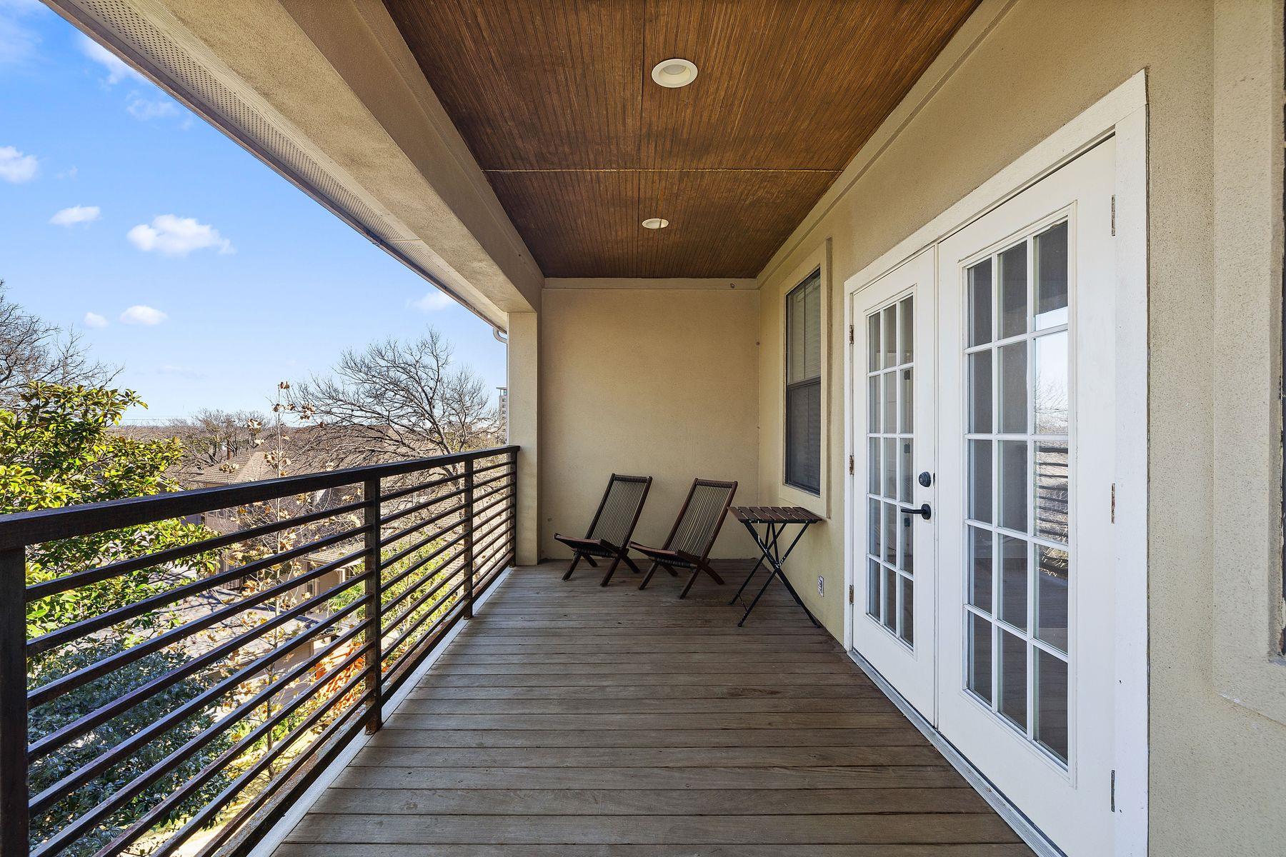 1018 Harwood Pl, Austin, TX 78704