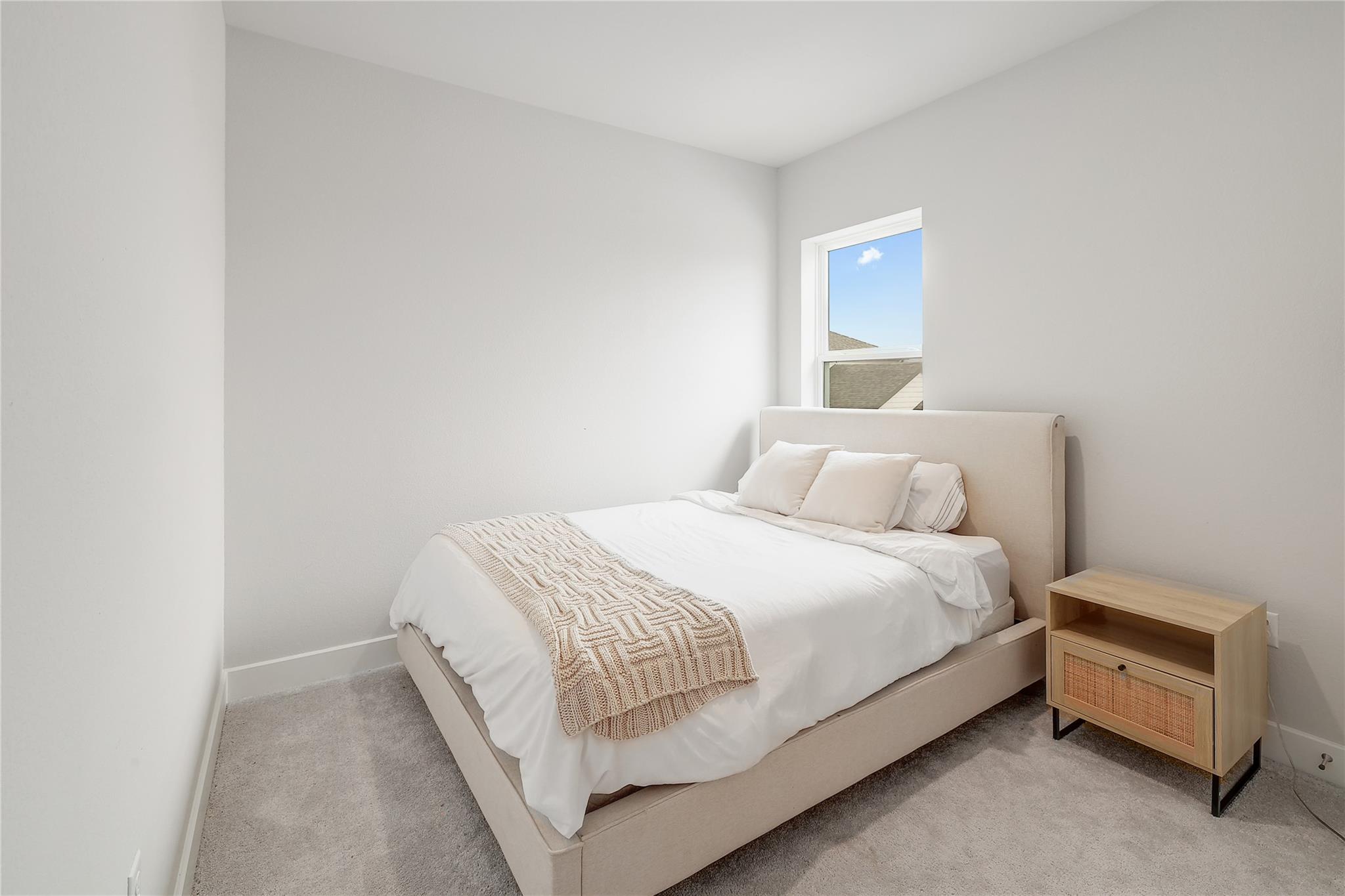 207 Flowers Ave, Hutto, TX 78634