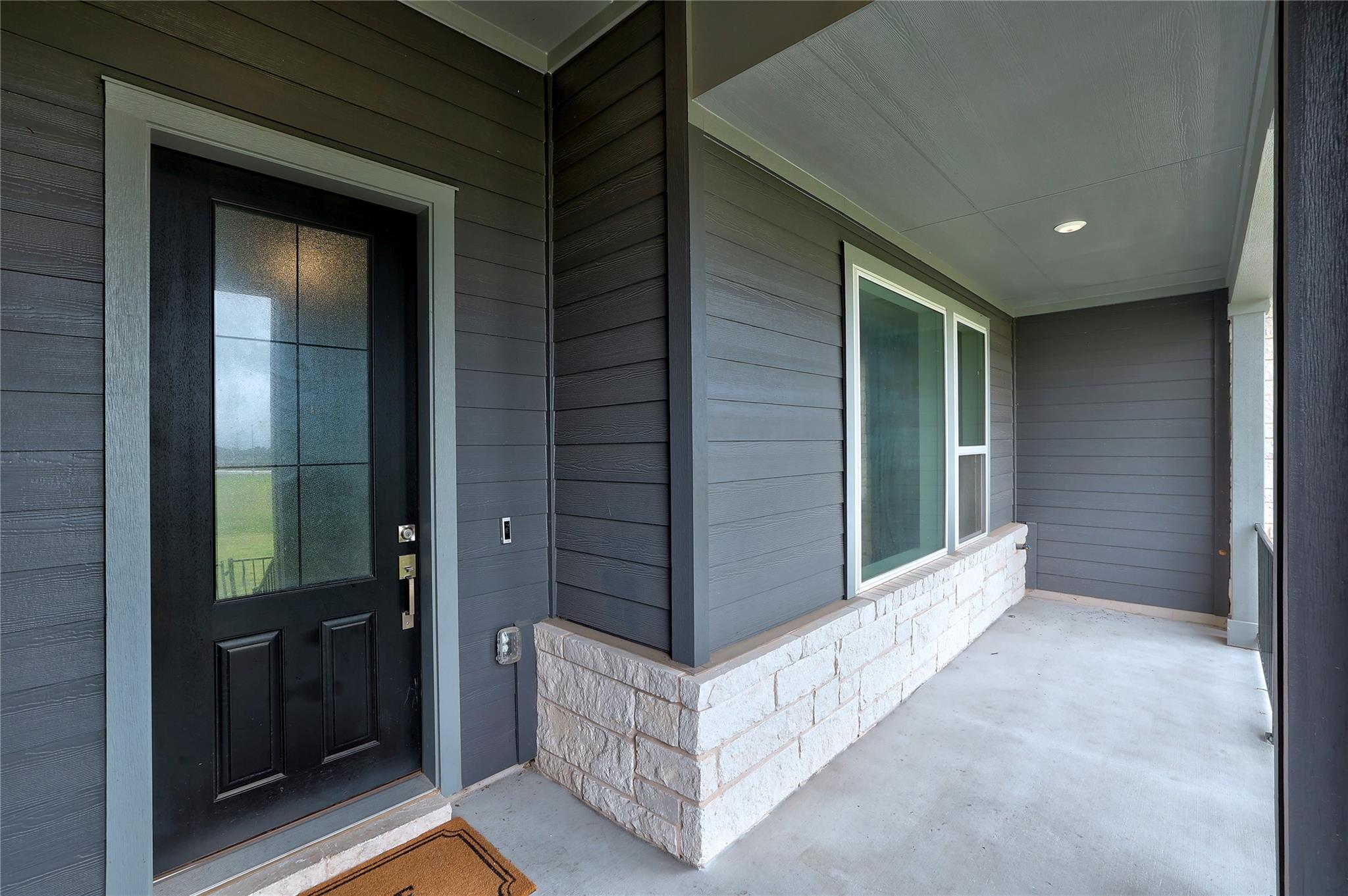 207 Flowers Ave, Hutto, TX 78634