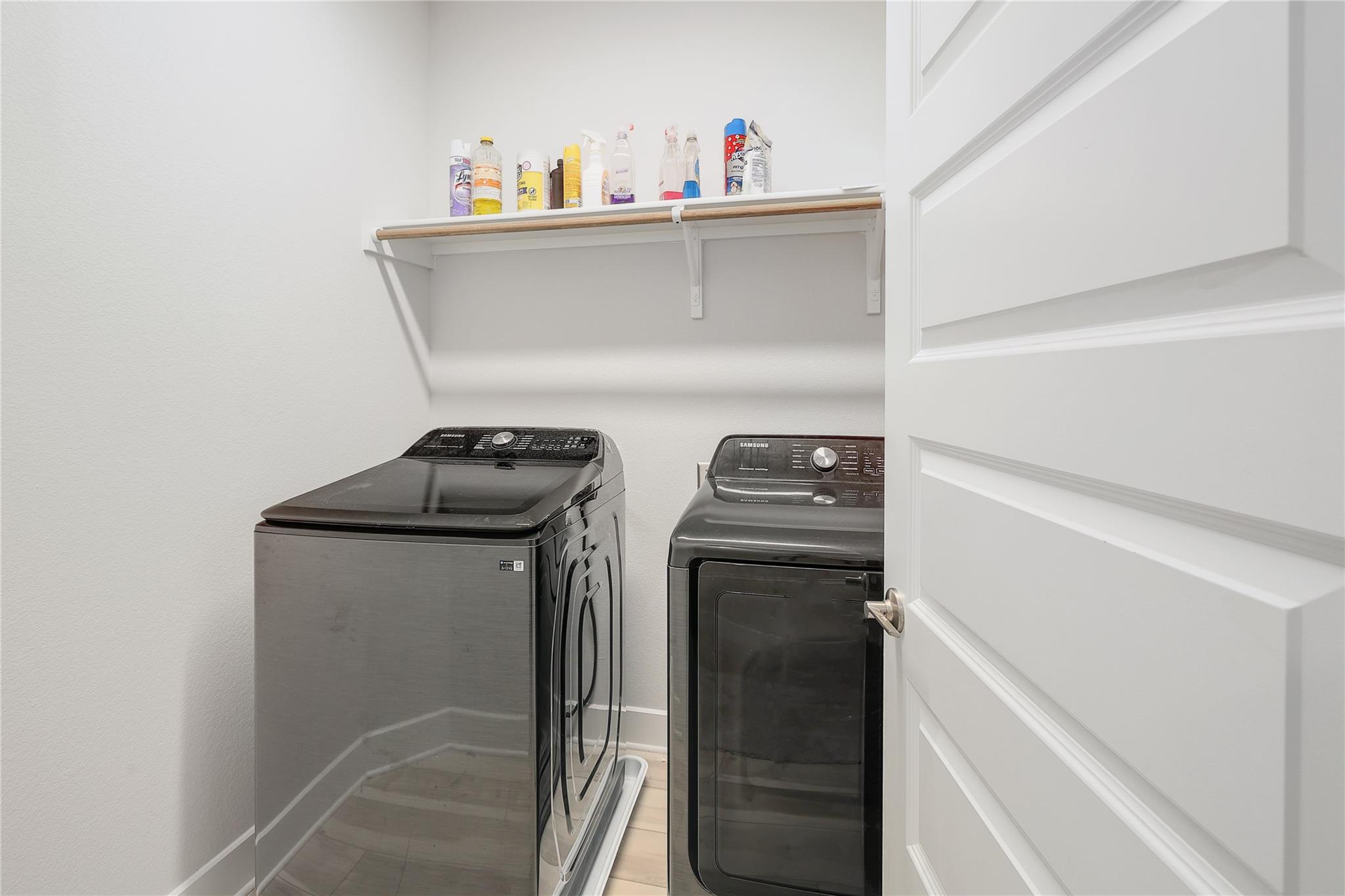 207 Flowers Ave, Hutto, TX 78634