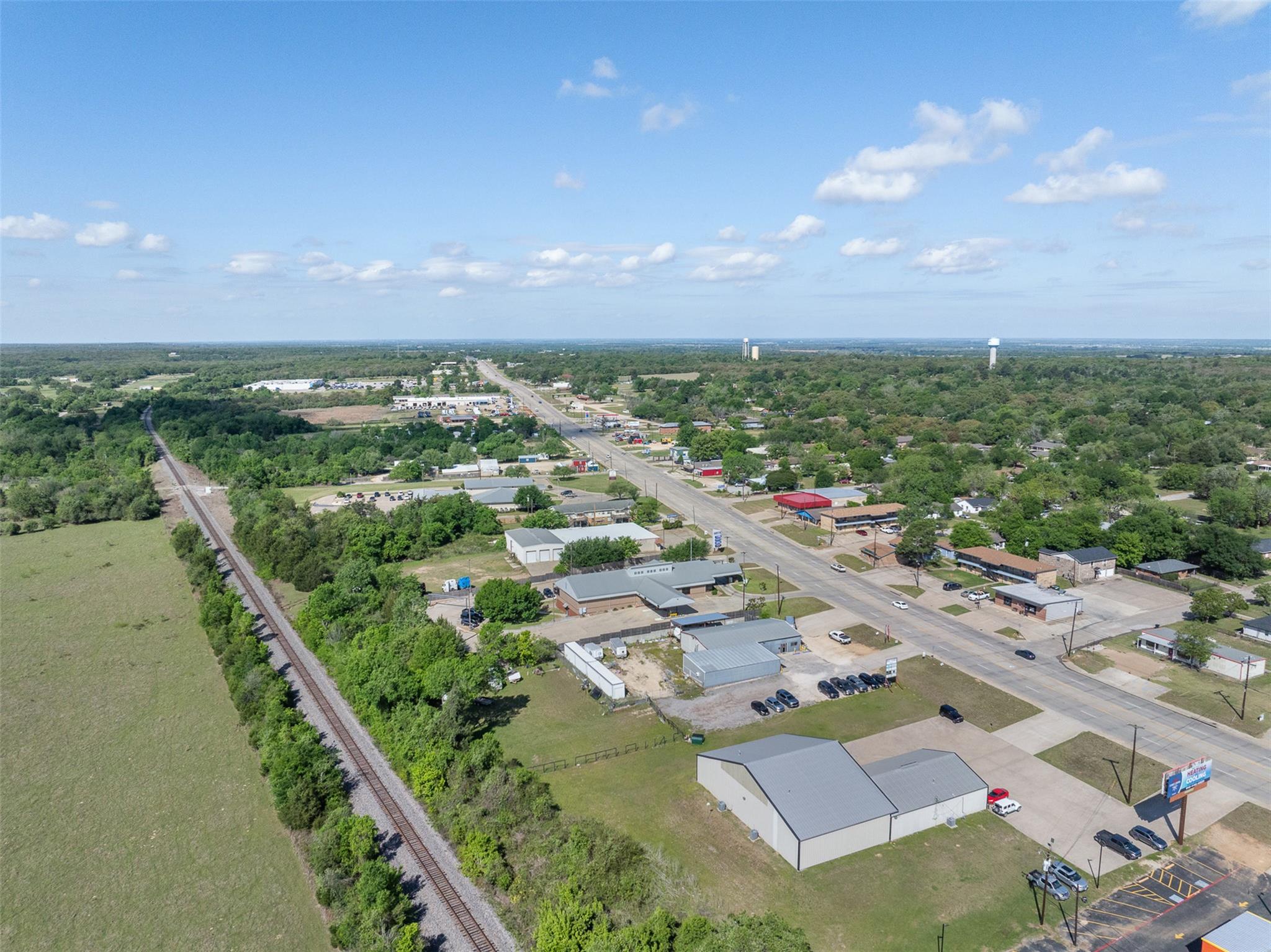 1804 W Cameron Ave, Rockdale, TX 76567