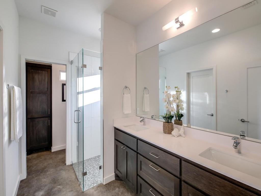 5600 William Holland Ave # B, Austin, TX 78756