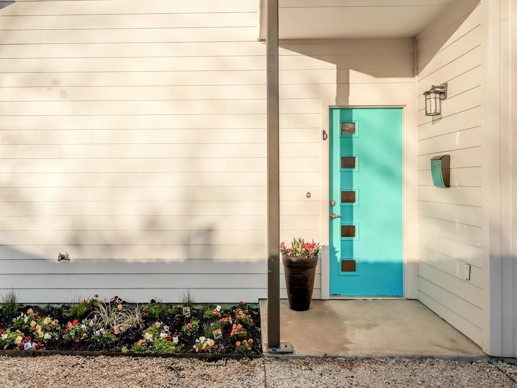 5600 William Holland Ave # B, Austin, TX 78756