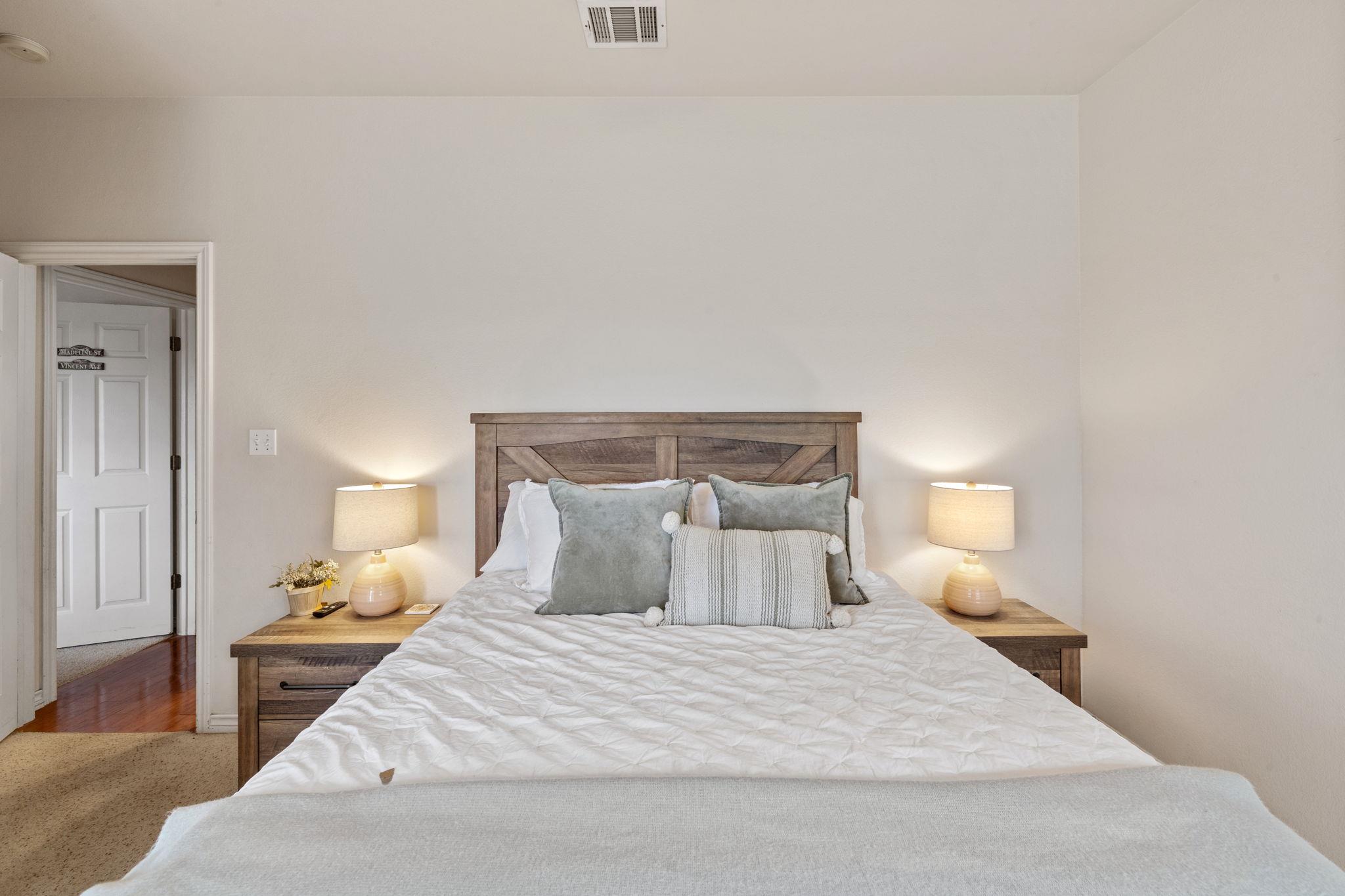 10045 W Cave Loop, Dripping Springs, TX 78620