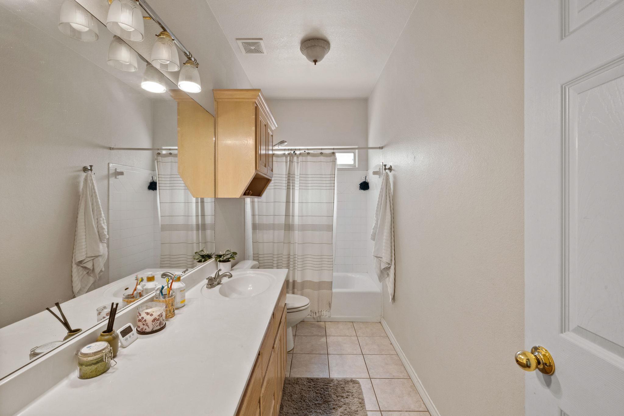 10045 W Cave Loop, Dripping Springs, TX 78620