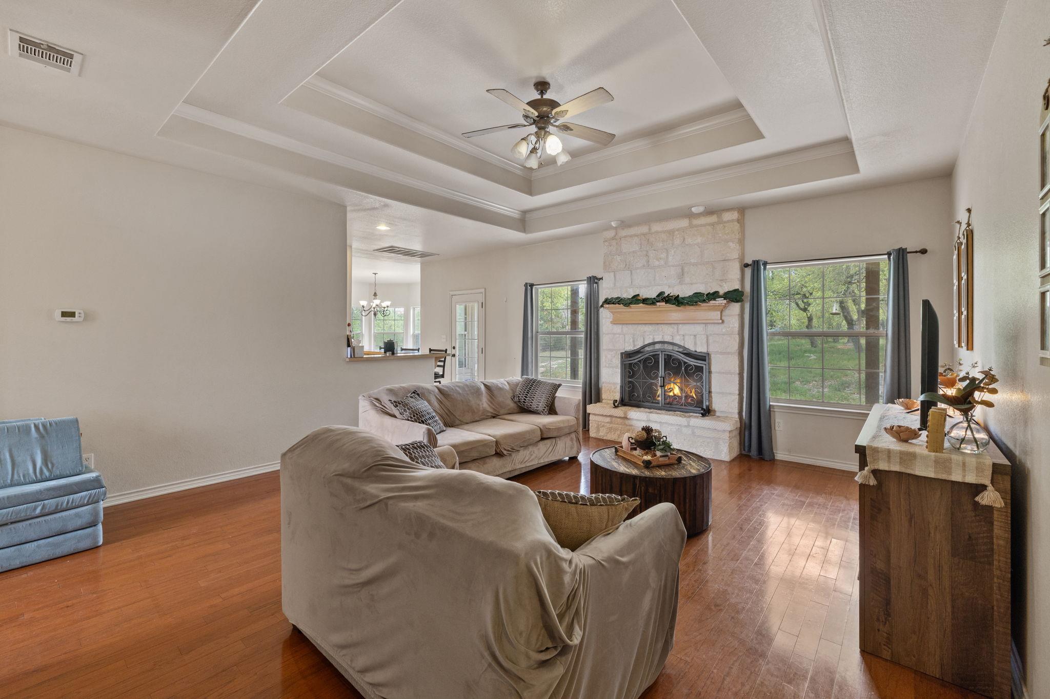 10045 W Cave Loop, Dripping Springs, TX 78620