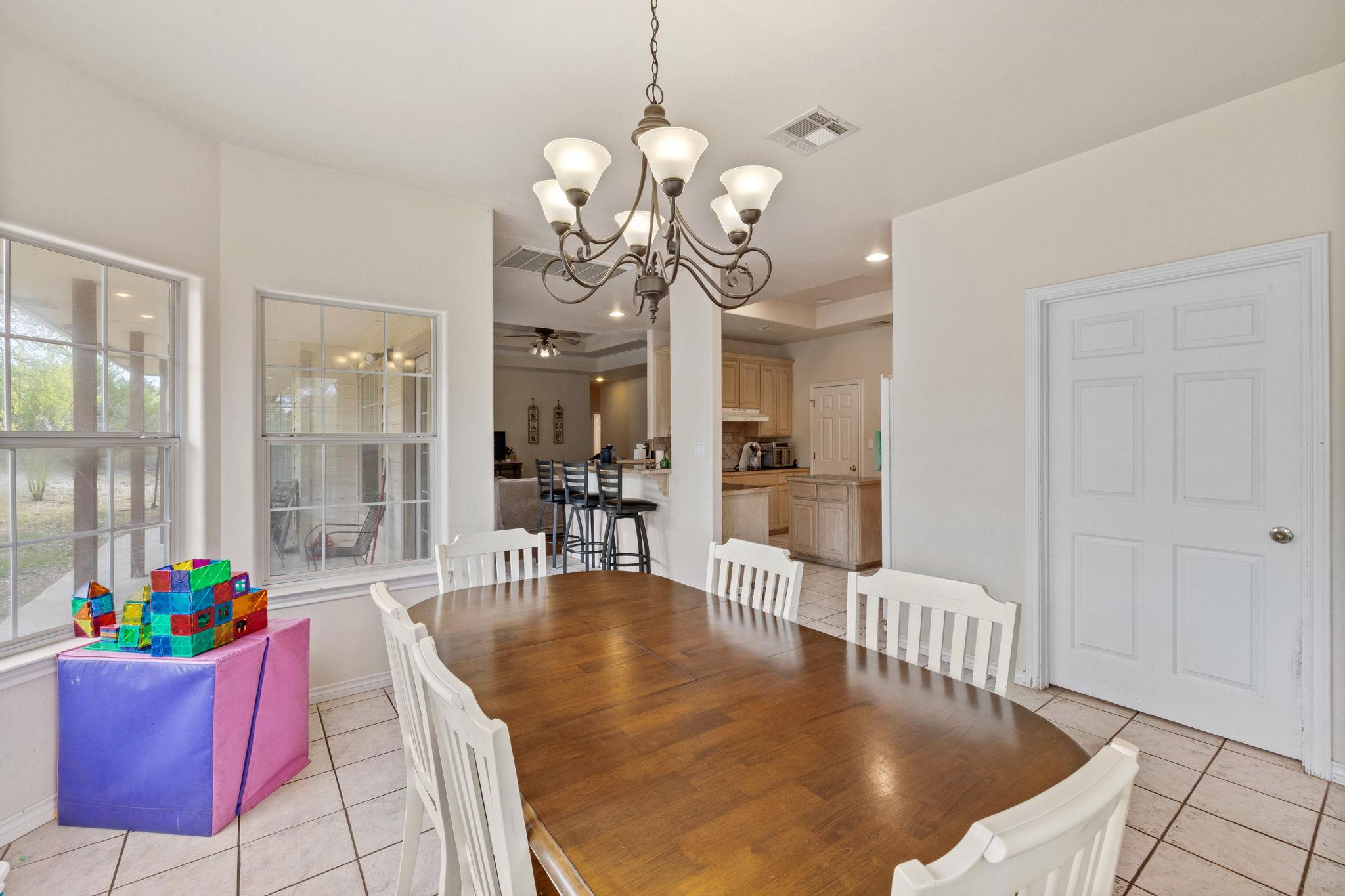 10045 W Cave Loop, Dripping Springs, TX 78620