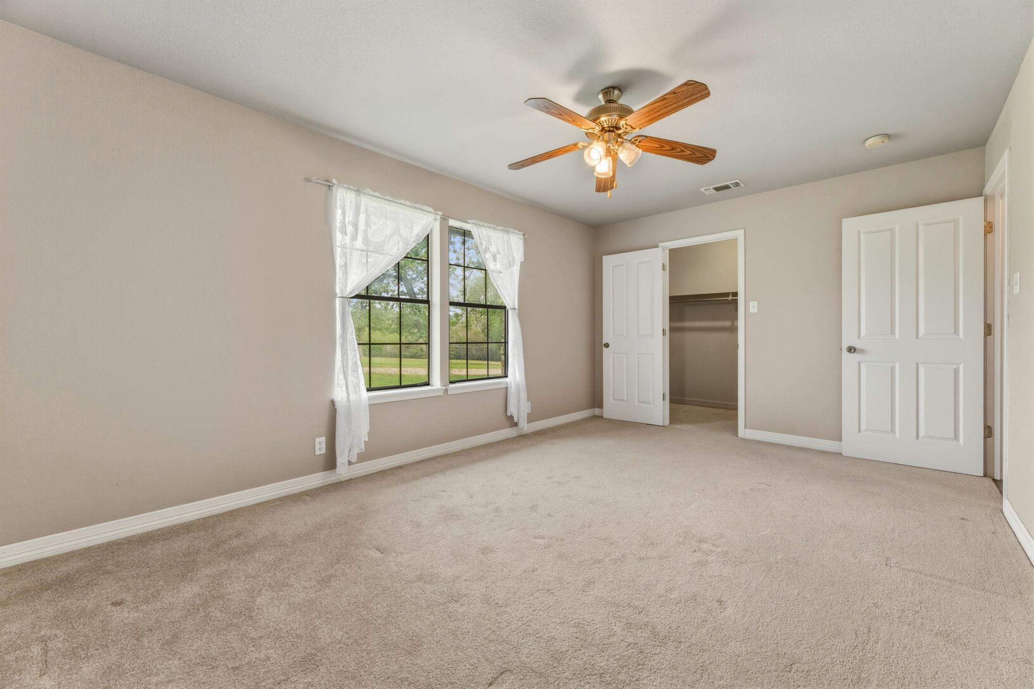 161 Still Forest Dr, Cedar Creek, TX 78612