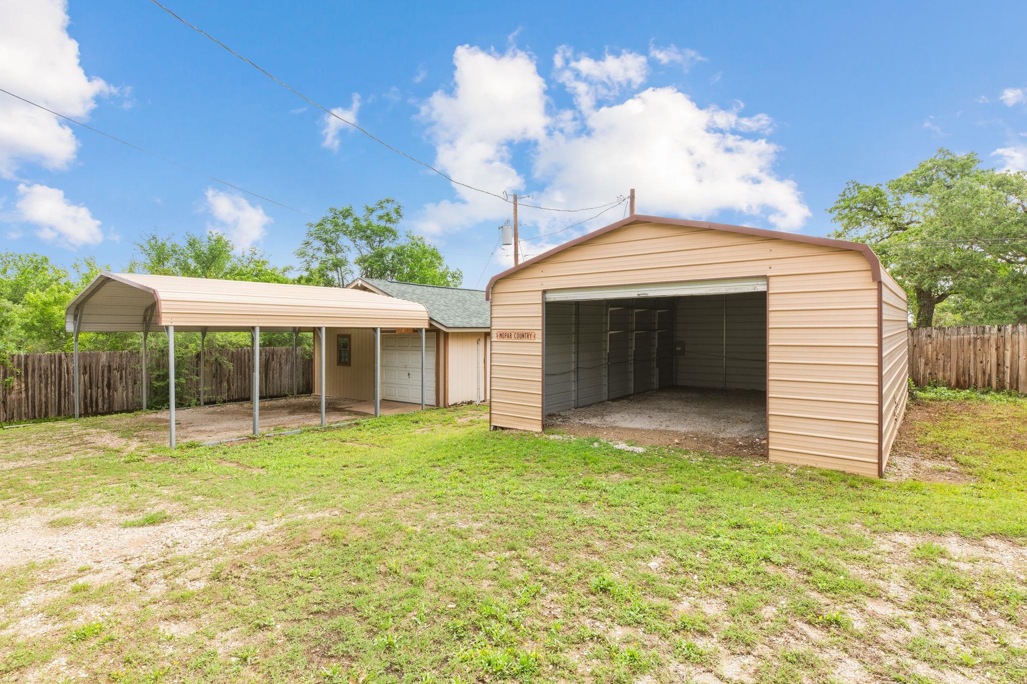 161 Still Forest Dr, Cedar Creek, TX 78612