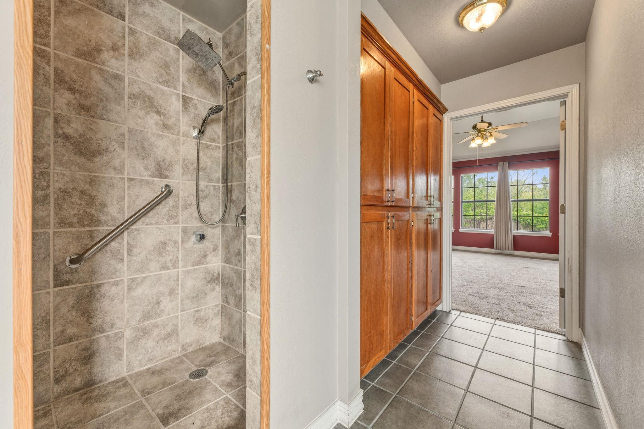 161 Still Forest Dr, Cedar Creek, TX 78612