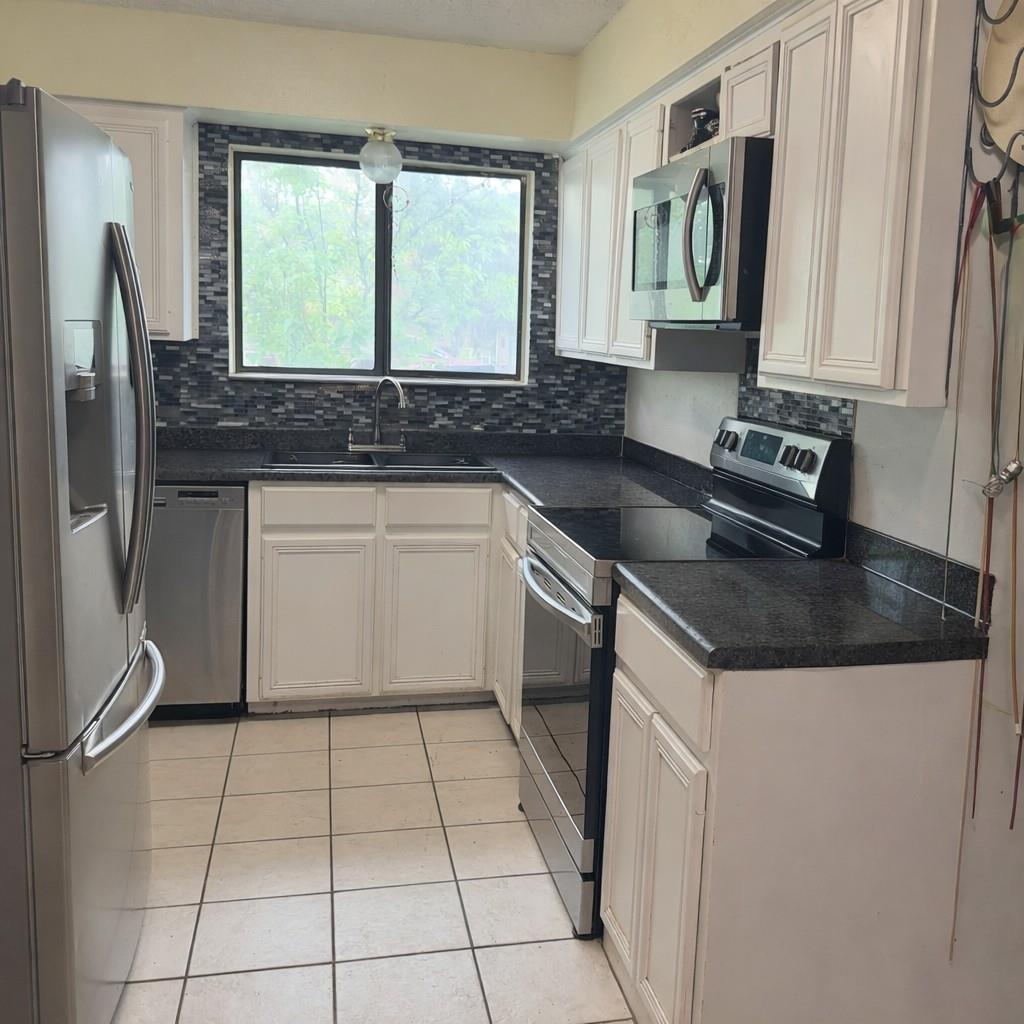 1704 S Walnut St, Georgetown, TX 78626