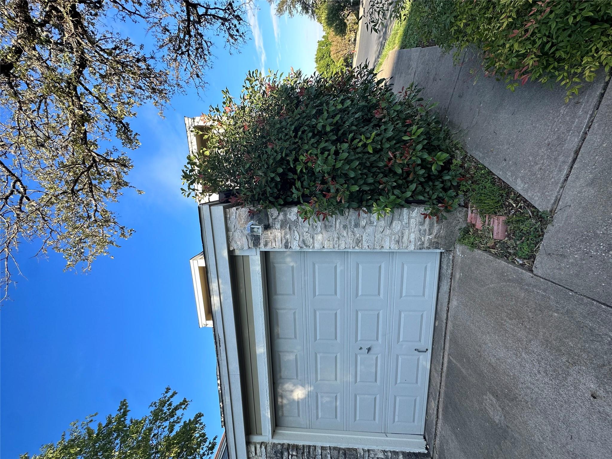 6728 LANCRET HILL Dr # B, Austin, TX 78745