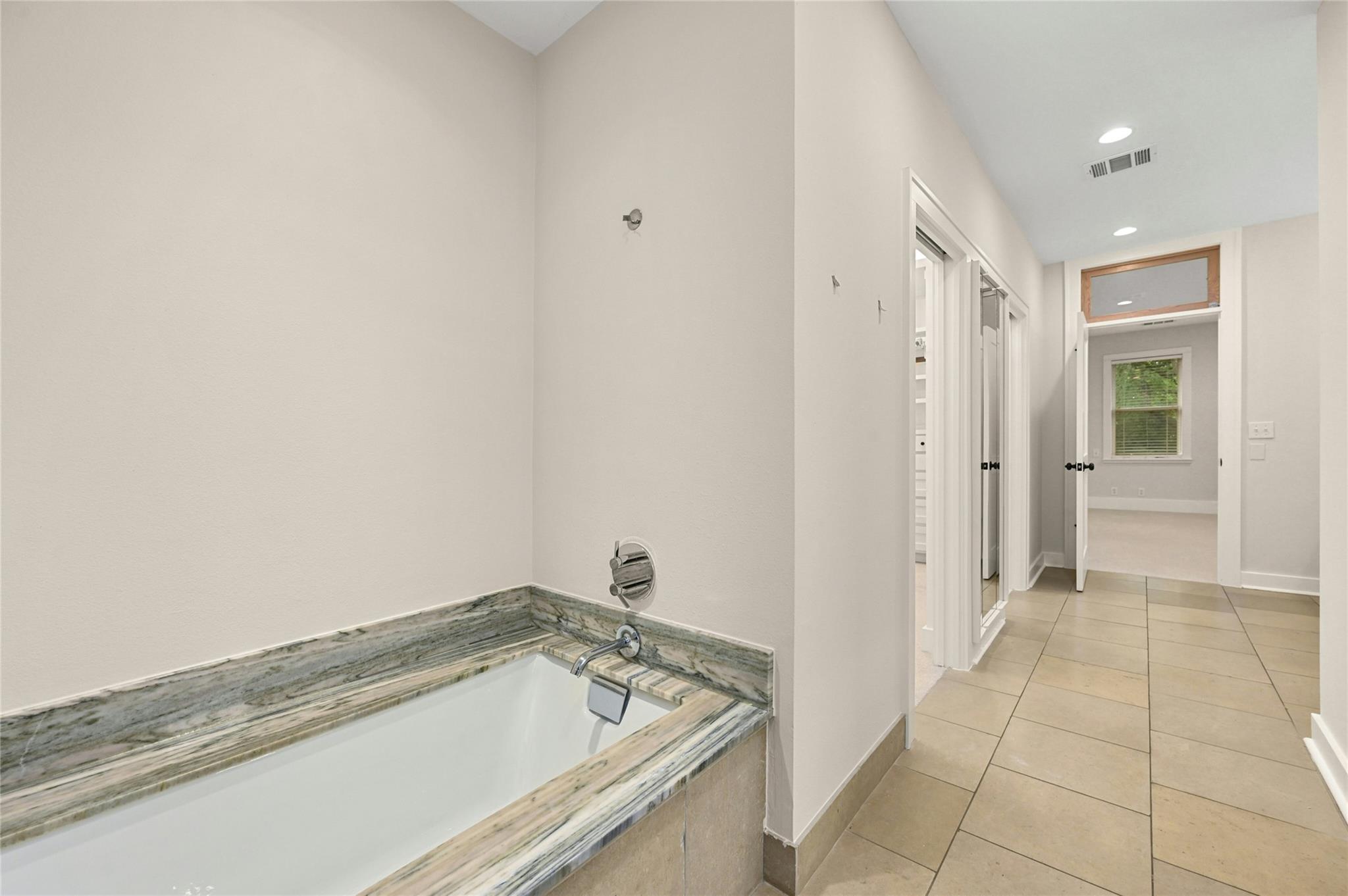 1205 Norwalk Ln # D, Austin, TX 78703