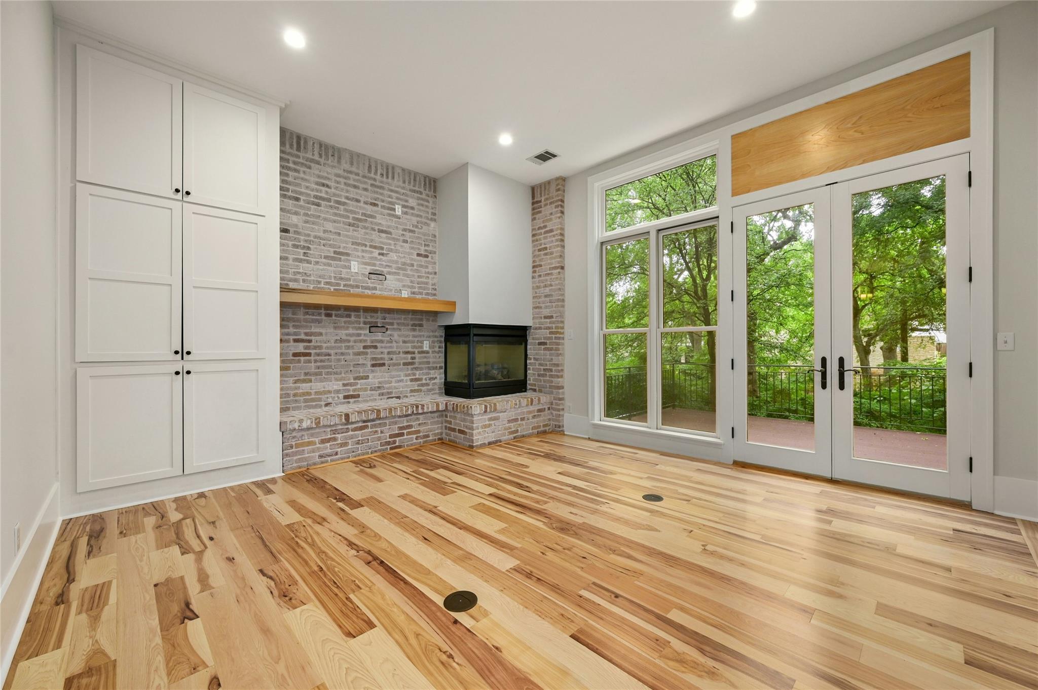 1205 Norwalk Ln # D, Austin, TX 78703