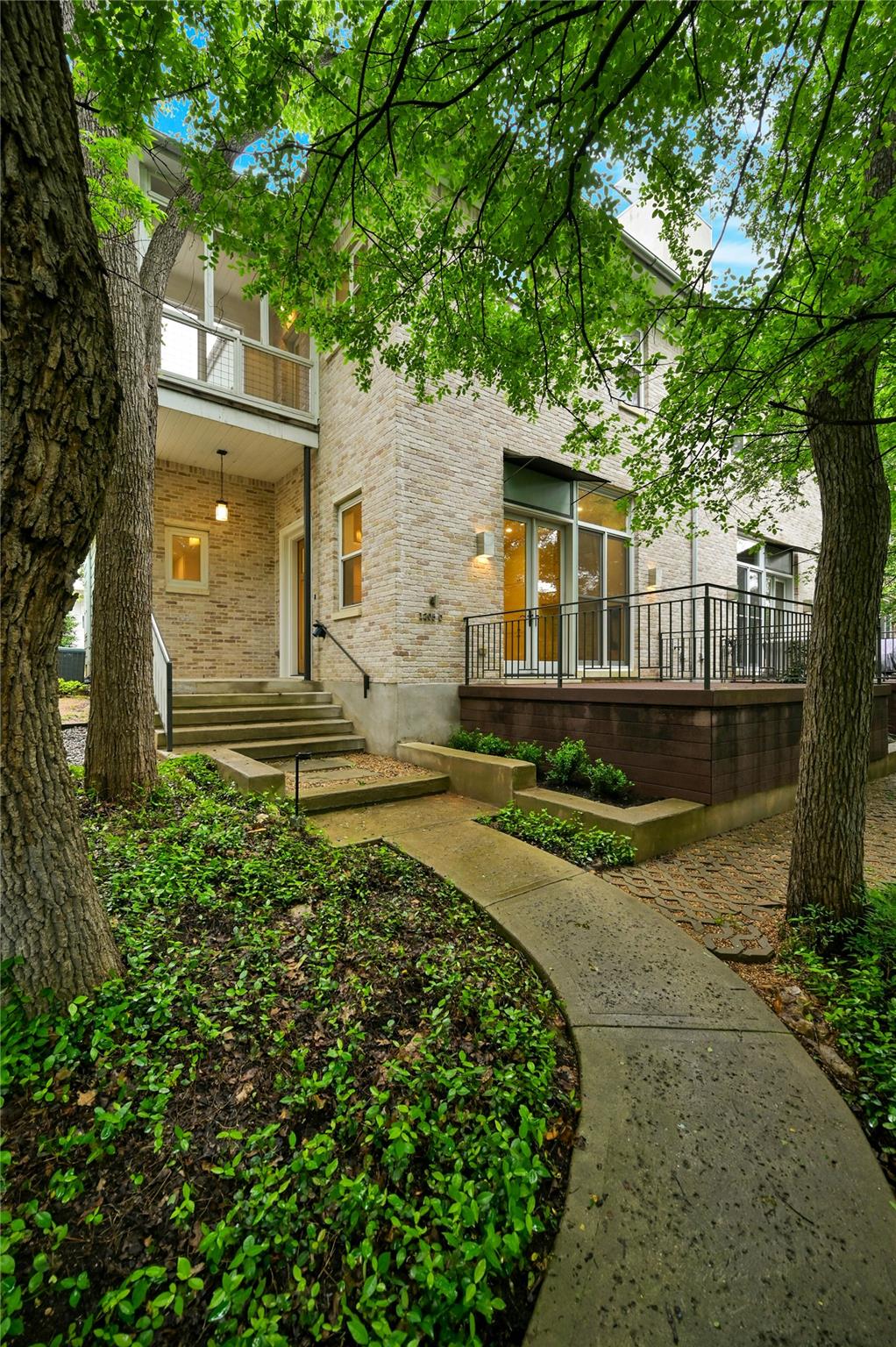 1205 Norwalk Ln # D, Austin, TX 78703