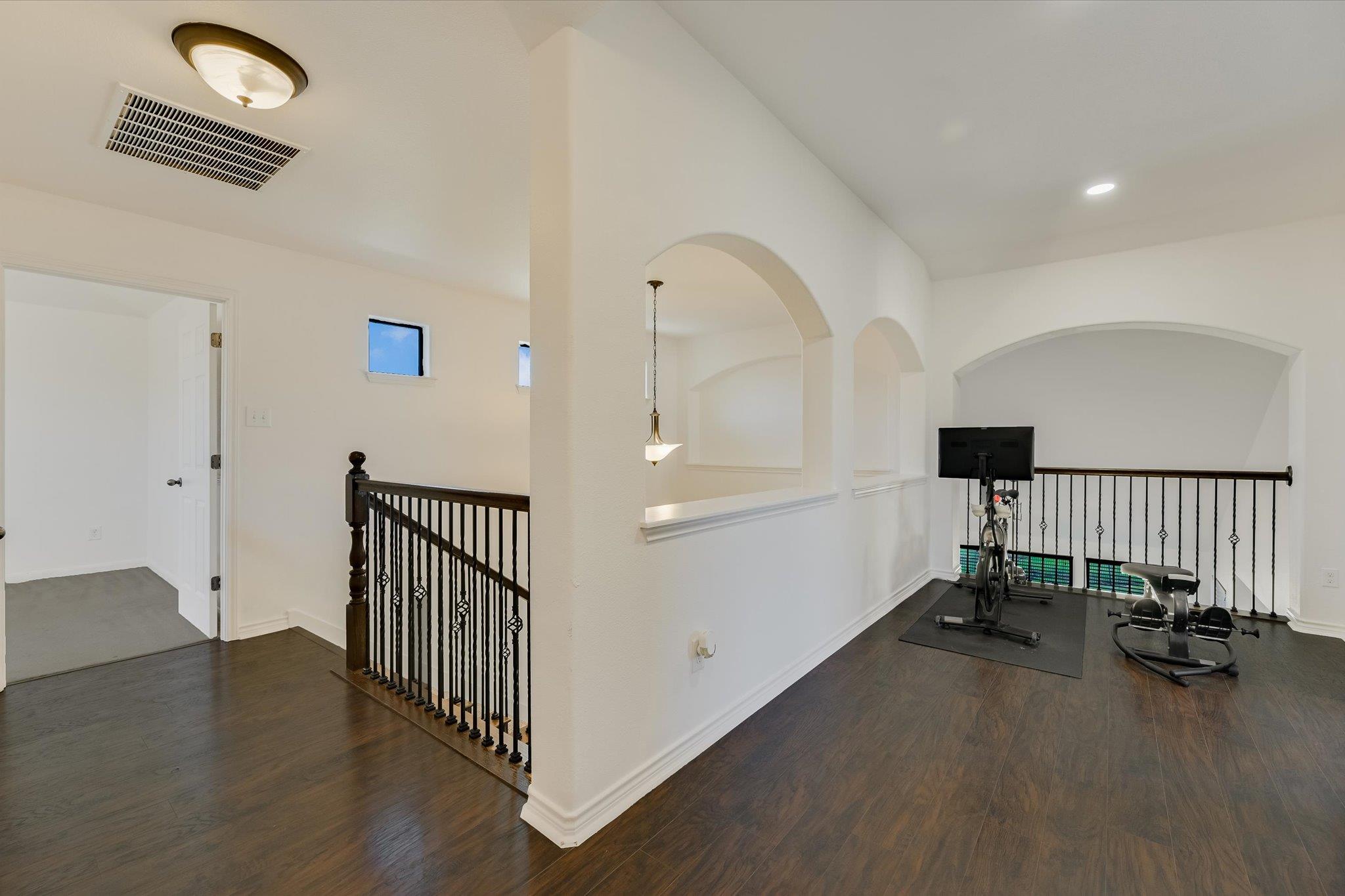 128 W Adelanta Pl, Round Rock, TX 78681