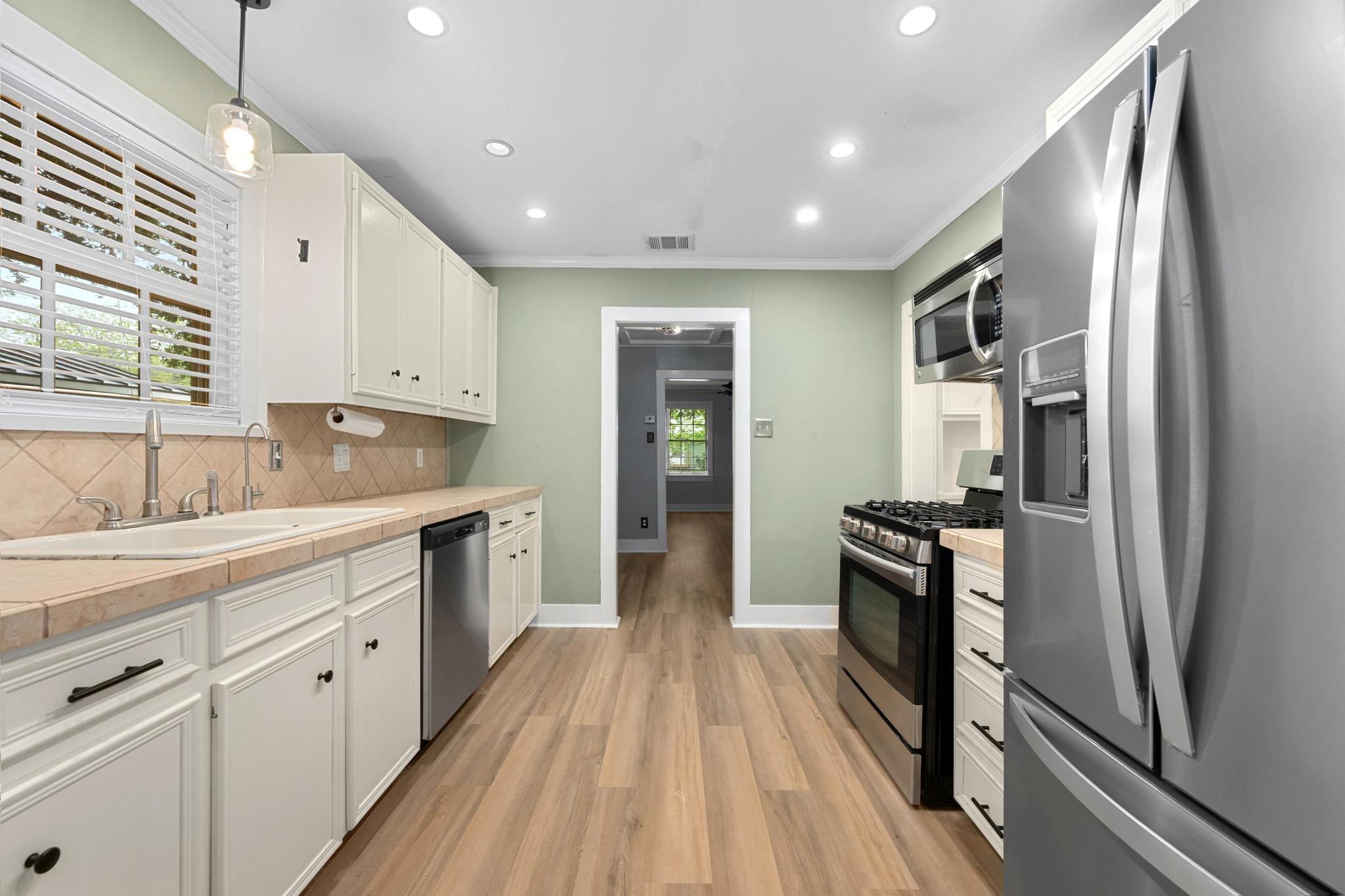 1216 S Myrtle St, Georgetown, TX 78626