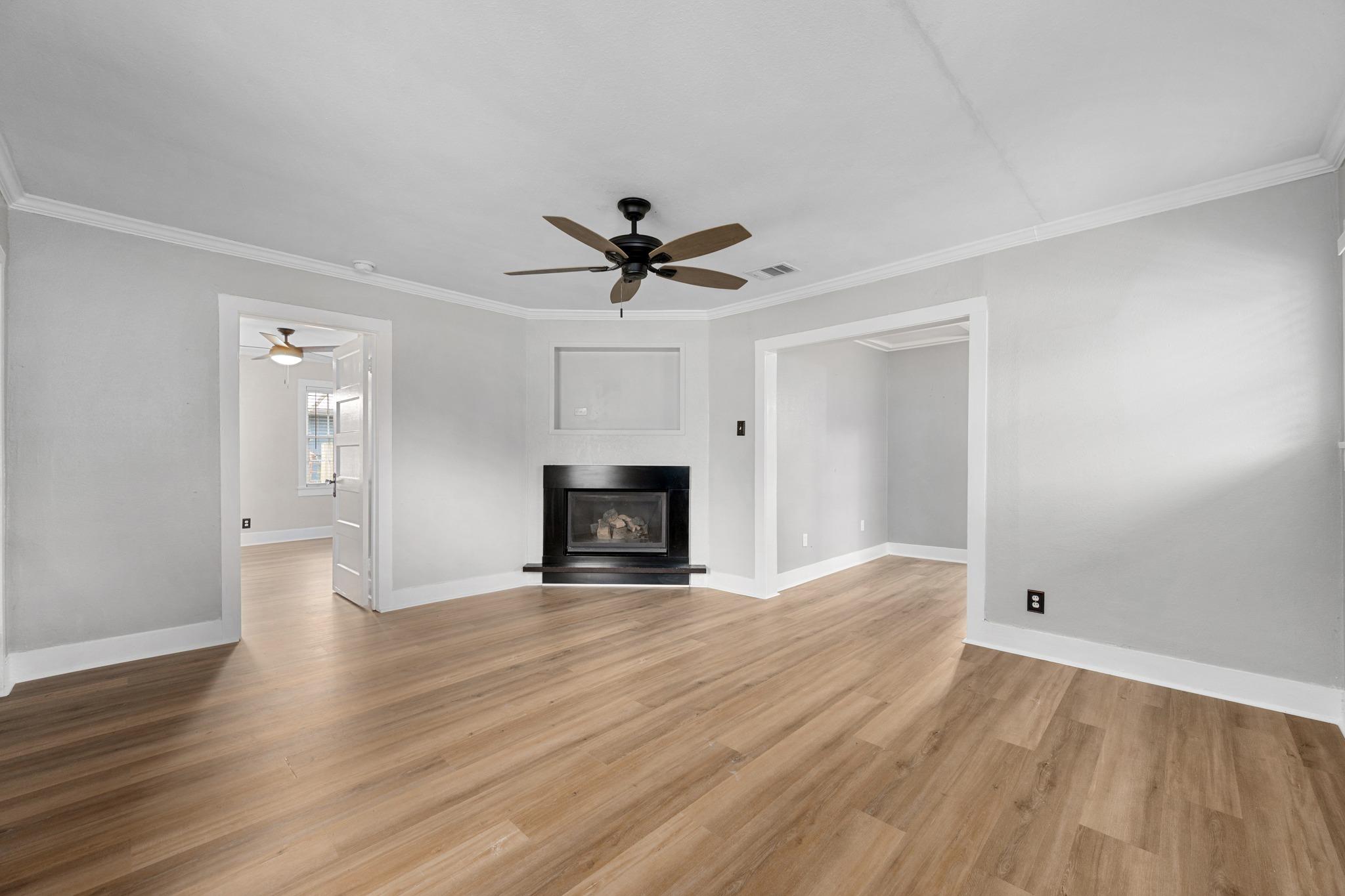 1216 S Myrtle St, Georgetown, TX 78626