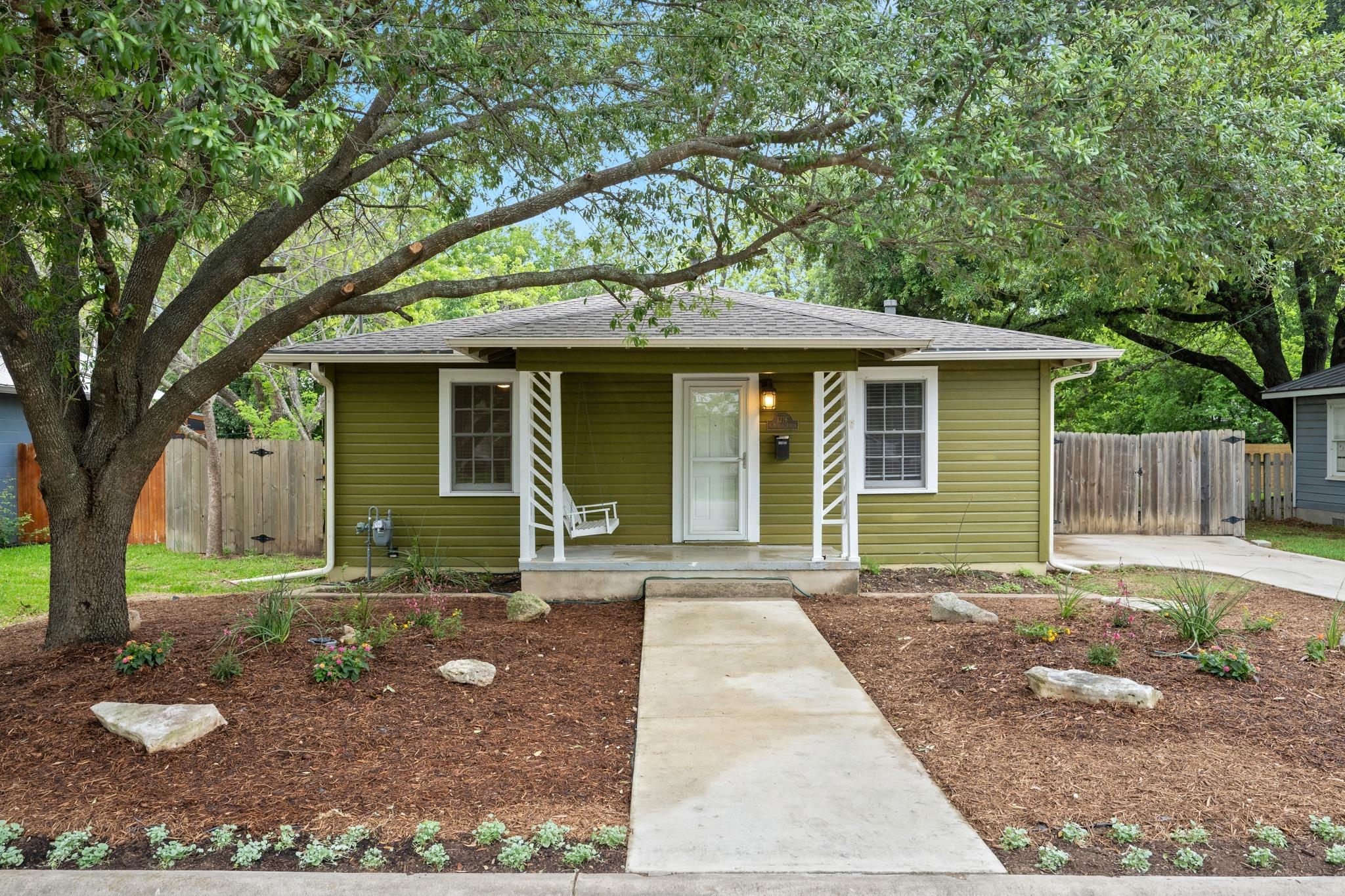 1216 S Myrtle St, Georgetown, TX 78626