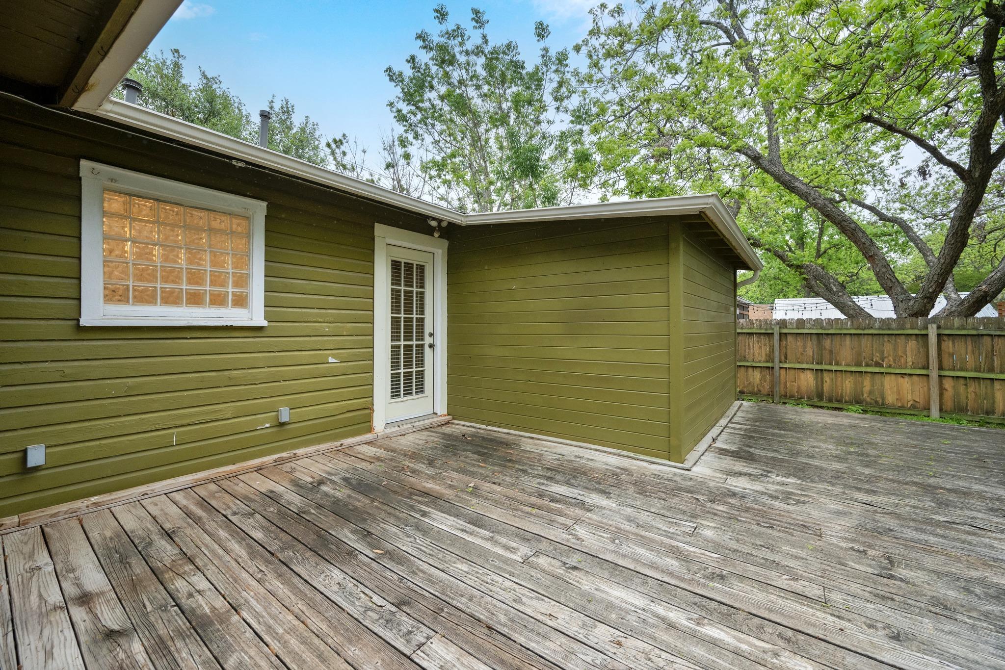 1216 S Myrtle St, Georgetown, TX 78626