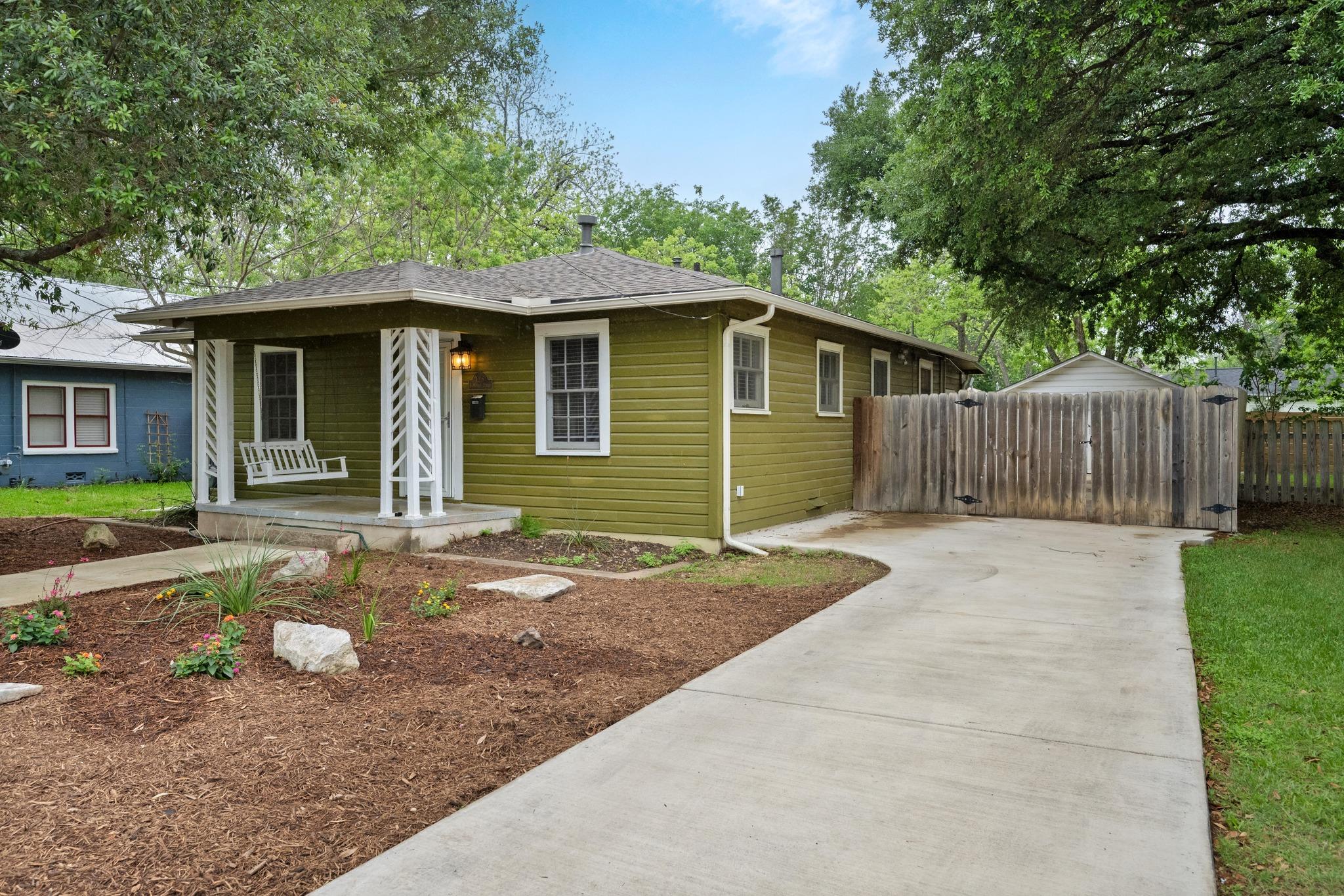 1216 S Myrtle St, Georgetown, TX 78626