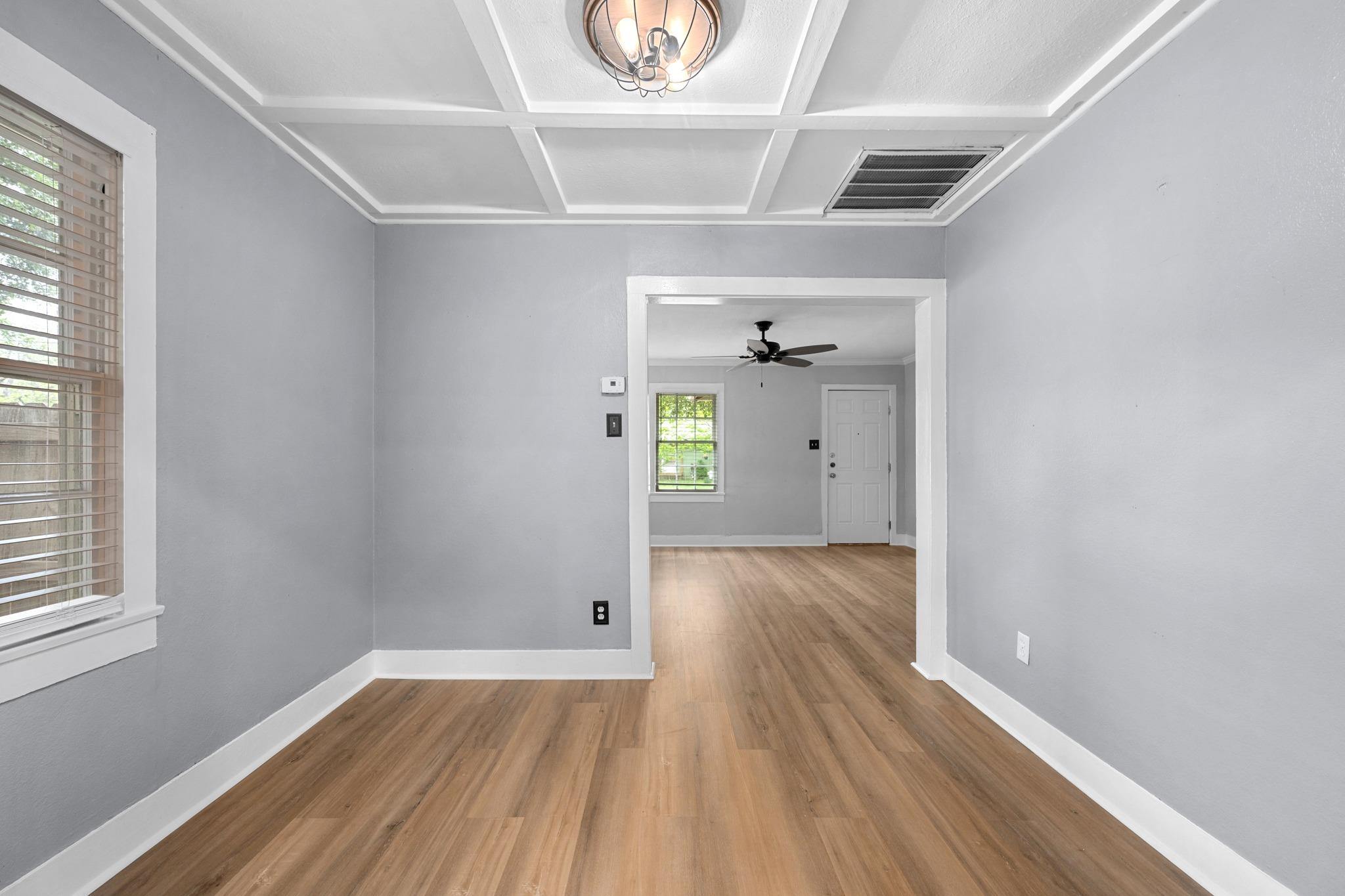 1216 S Myrtle St, Georgetown, TX 78626