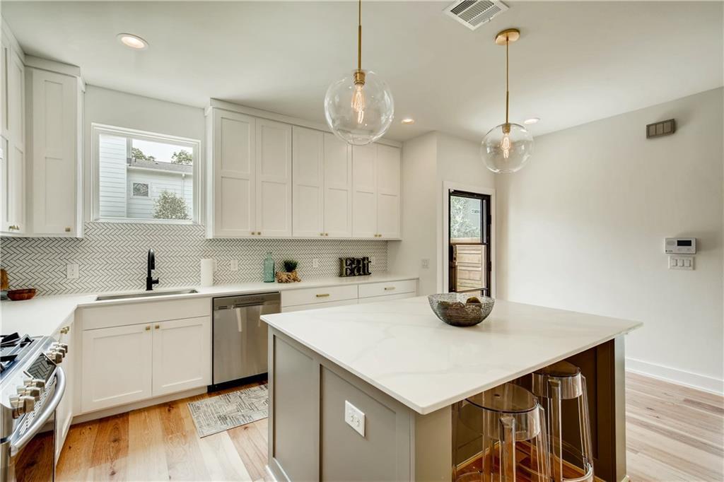 1108 Walton Ln # A, Austin, TX 78721