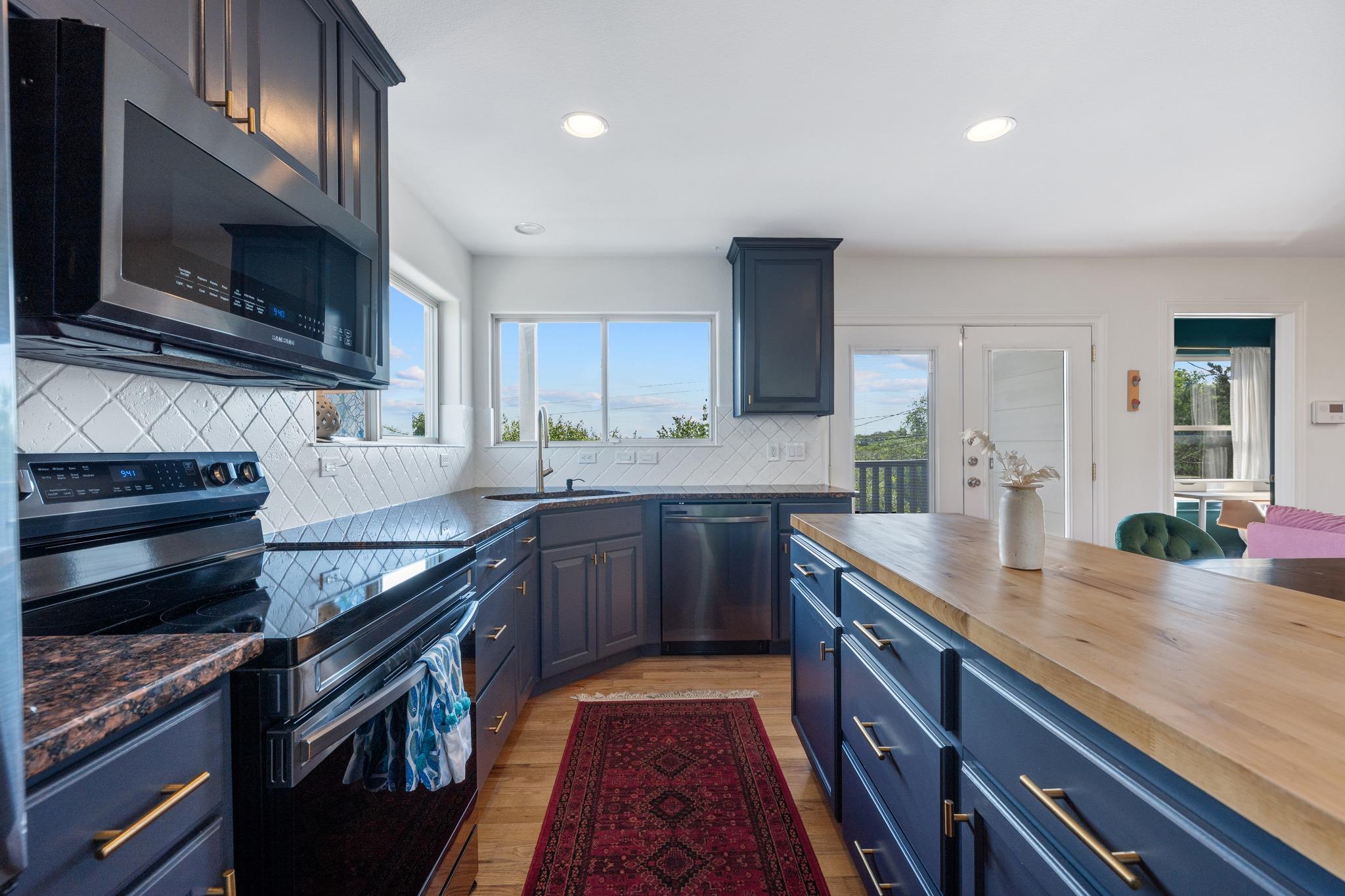 2206 Whitebead Trl, Austin, TX 78734