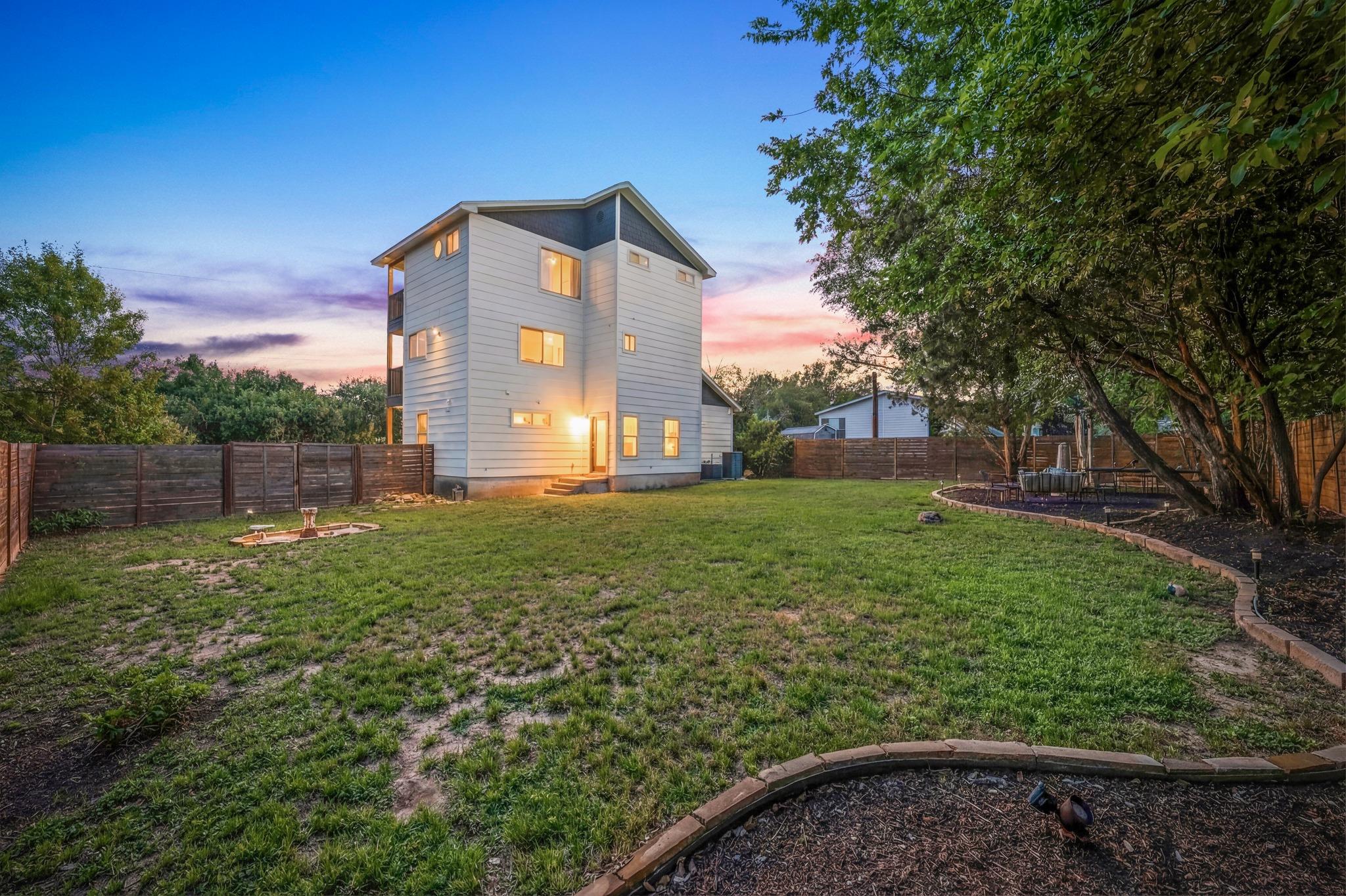 2206 Whitebead Trl, Austin, TX 78734