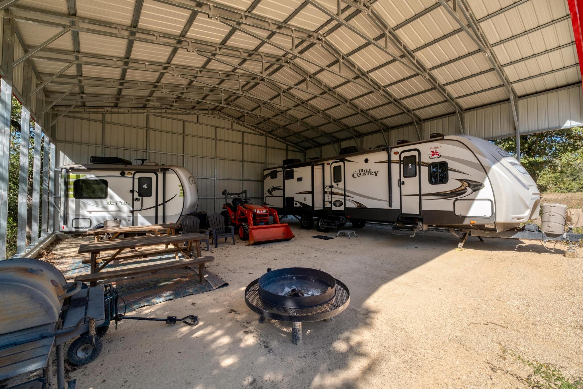 532 Peach Creek Rd, Rosanky, TX 78953