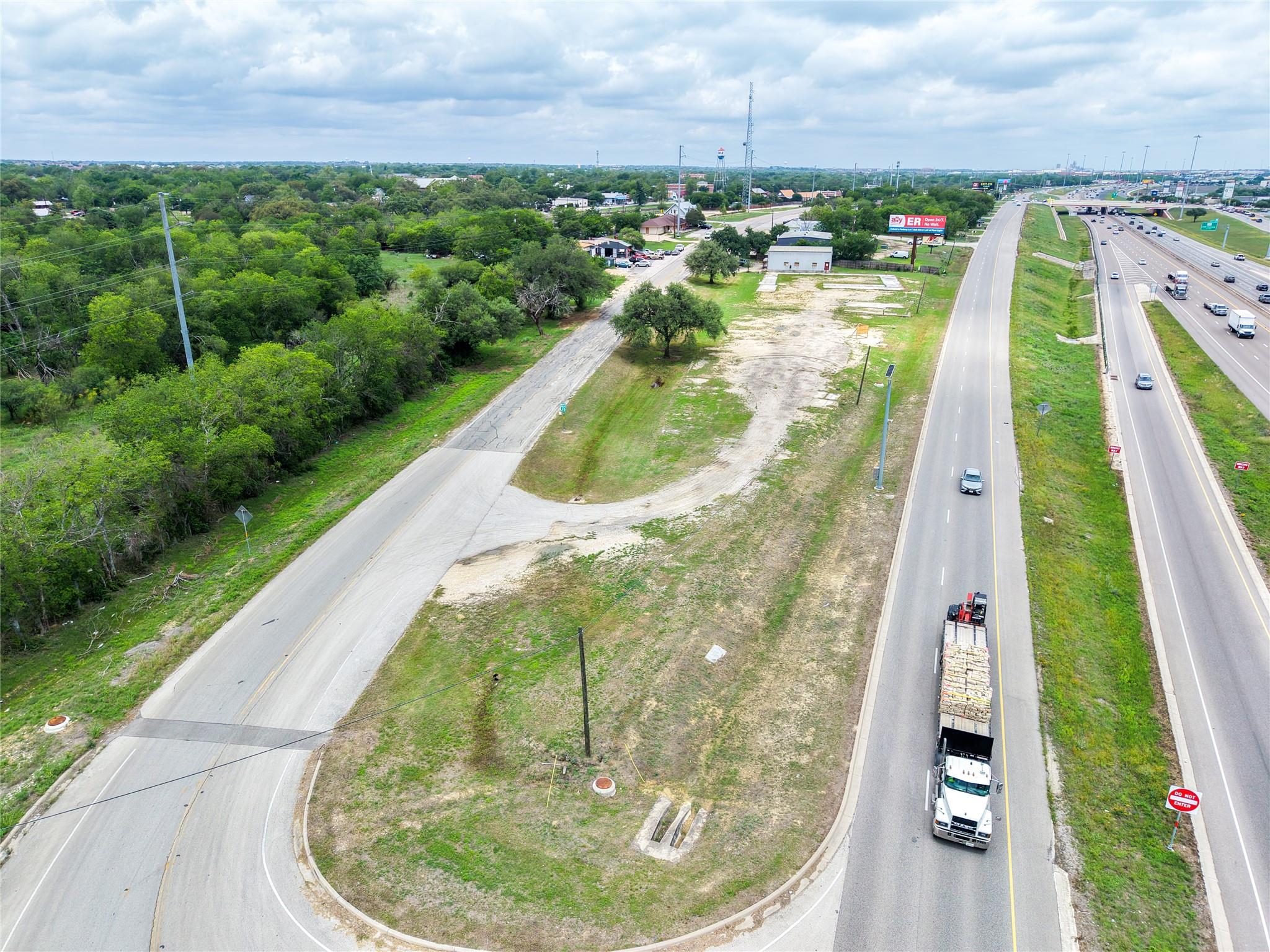 505 S Old Hwy 81, Kyle, TX 78640