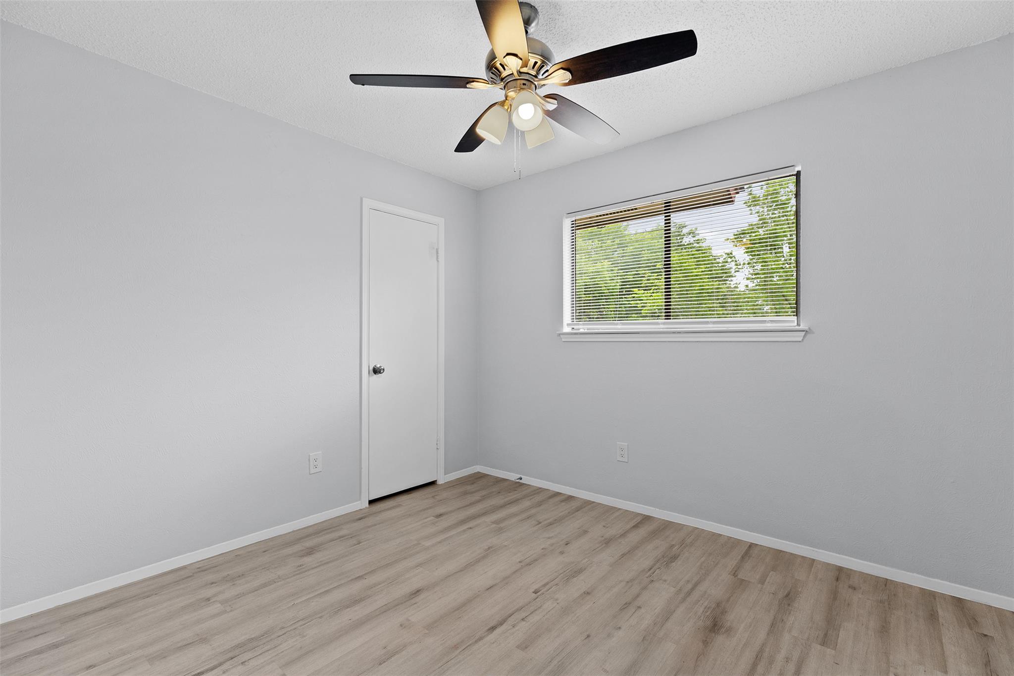 618 Rollingway Dr # B, Round Rock, TX 78681