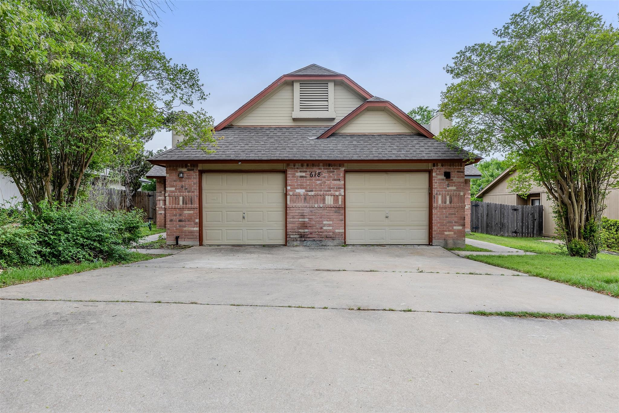 618 Rollingway Dr # B, Round Rock, TX 78681