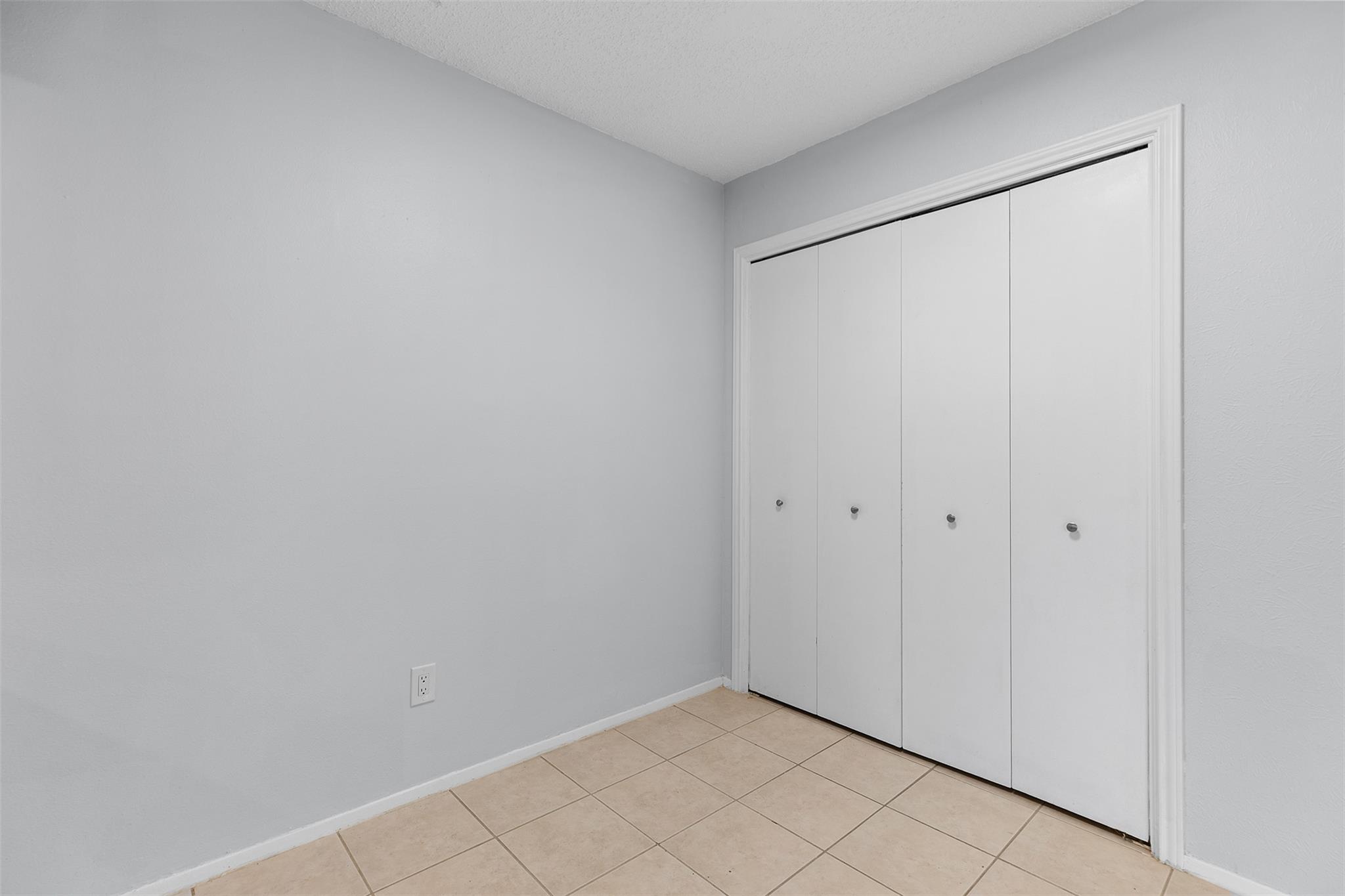 618 Rollingway Dr # B, Round Rock, TX 78681