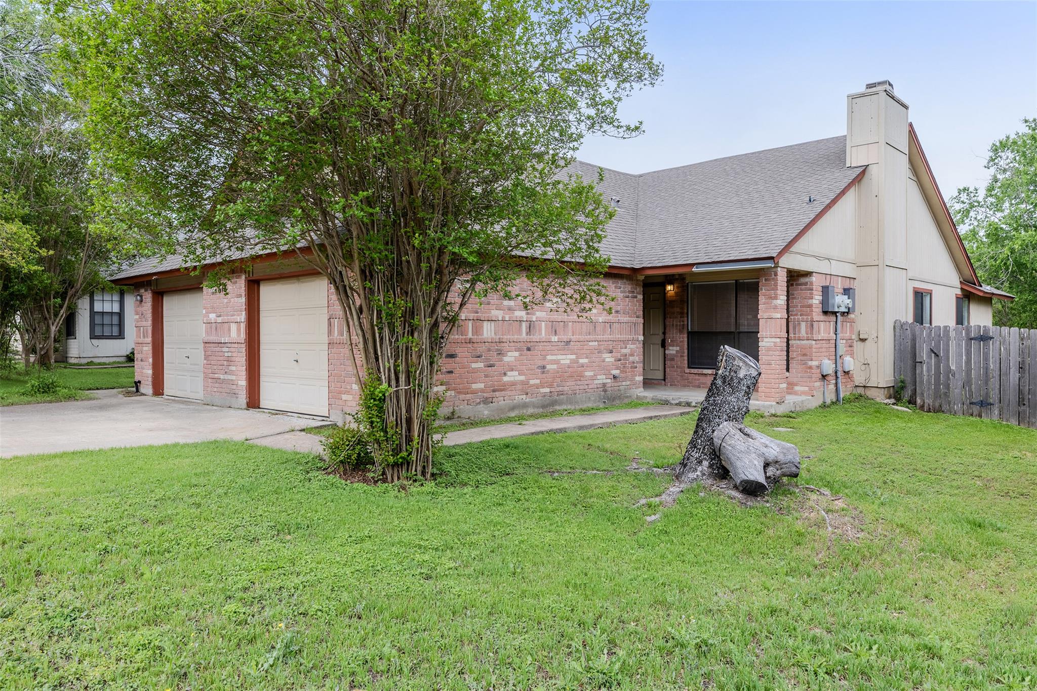 618 Rollingway Dr # B, Round Rock, TX 78681