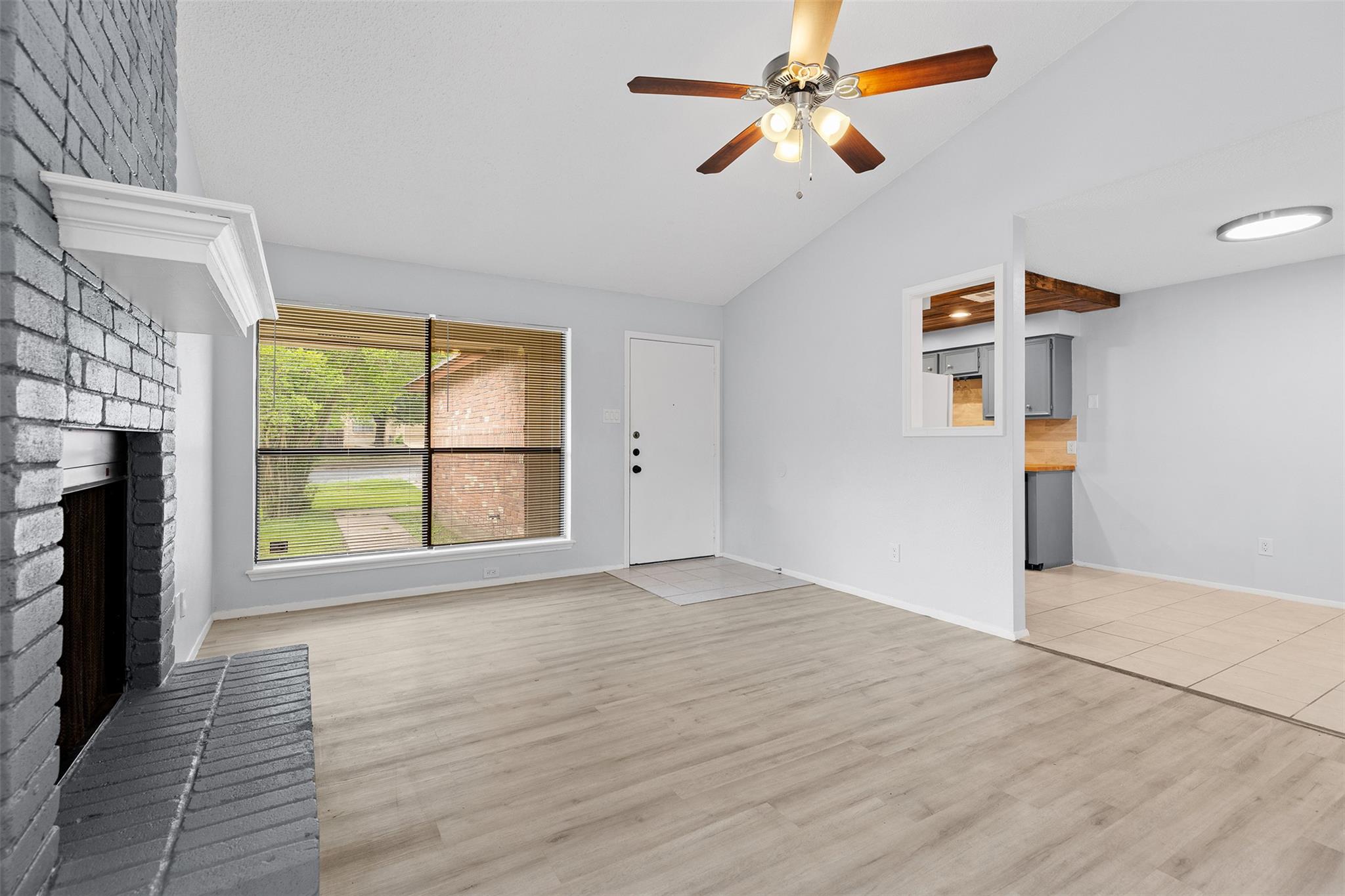 618 Rollingway Dr # B, Round Rock, TX 78681