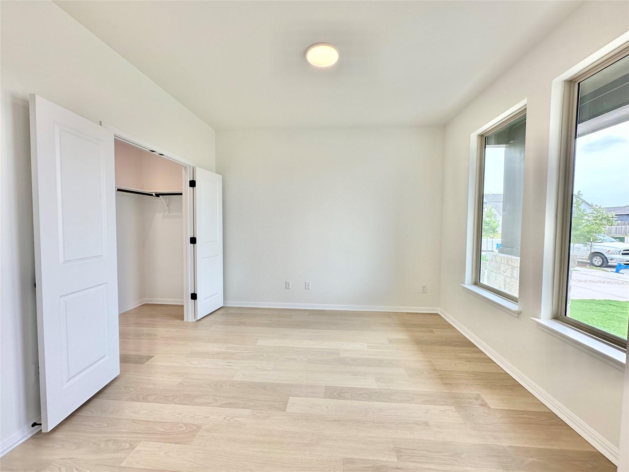 436 Treadwell Ln, Kyle, TX 78640