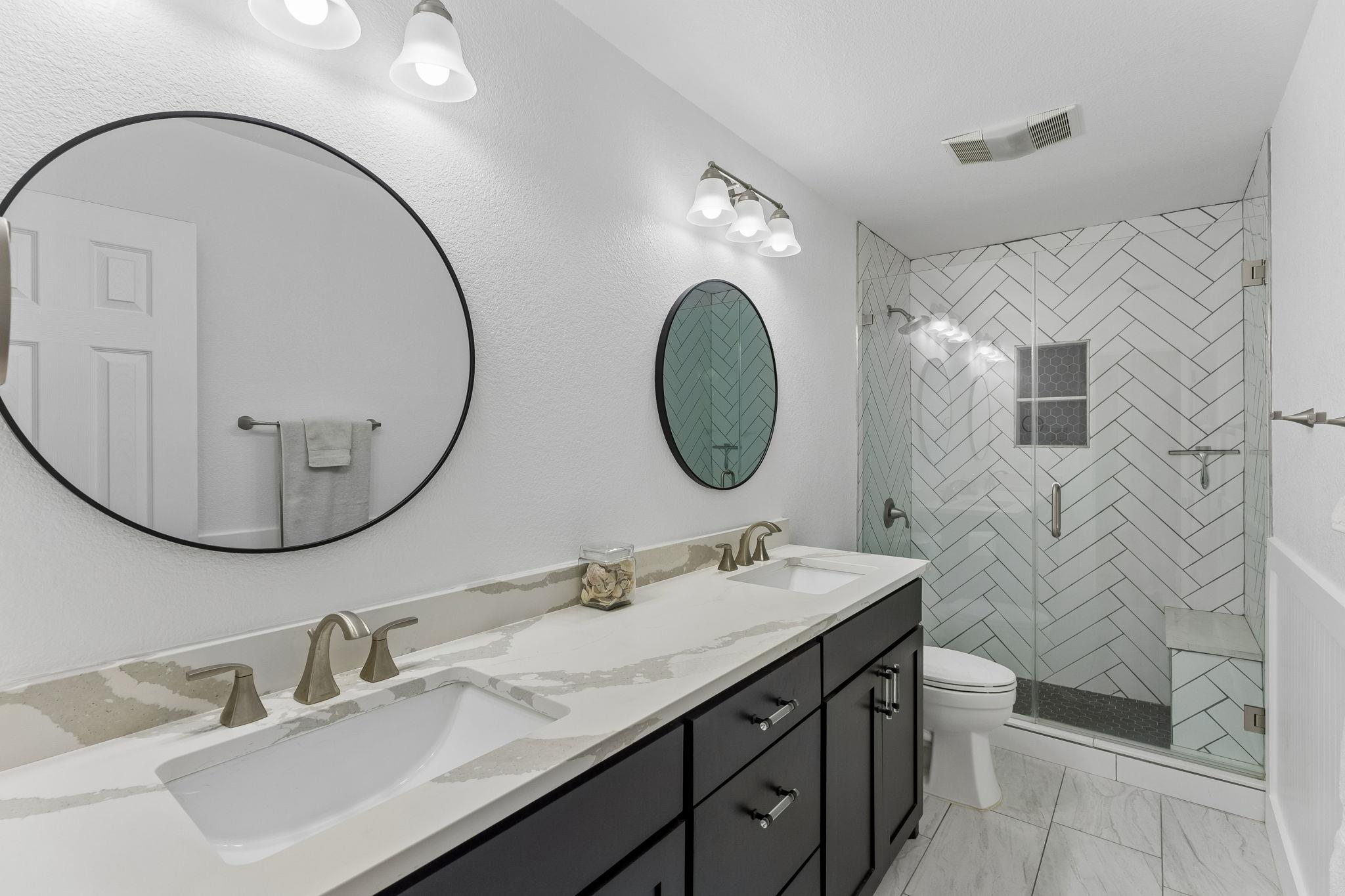 114 Cedar Dr, Mountain City, TX 78610